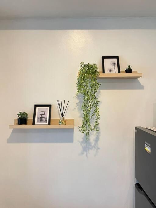 The Serene Escape Rockwell Makati City View 1br Apartment