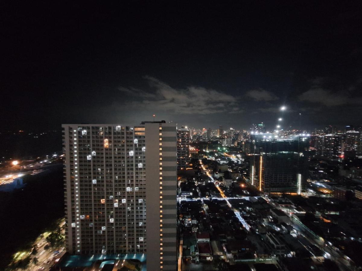 Coast Penthouse 40th Floor * Manila