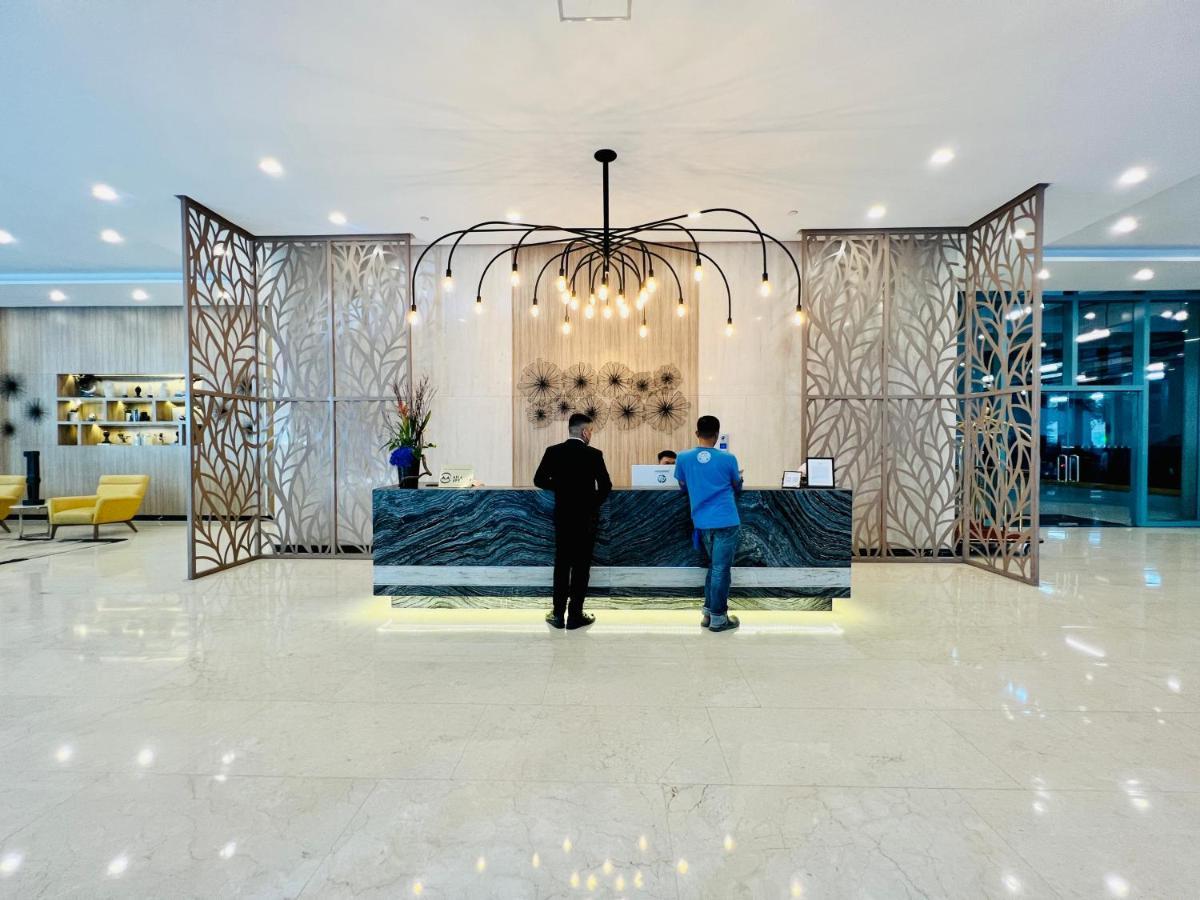 Bgc Luxury - Pool, Wi-fi, View - 11 Apartamento Manila