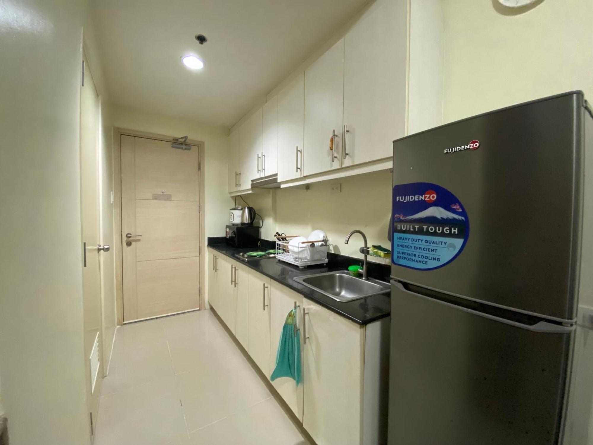 Sea Residences Moa Complex - Ruffa's Condotel * Manila