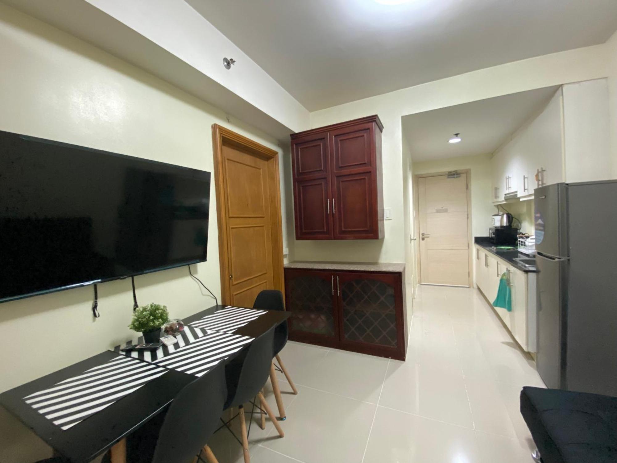 Sea Residences Moa Complex - Ruffa's Condotel * Manila