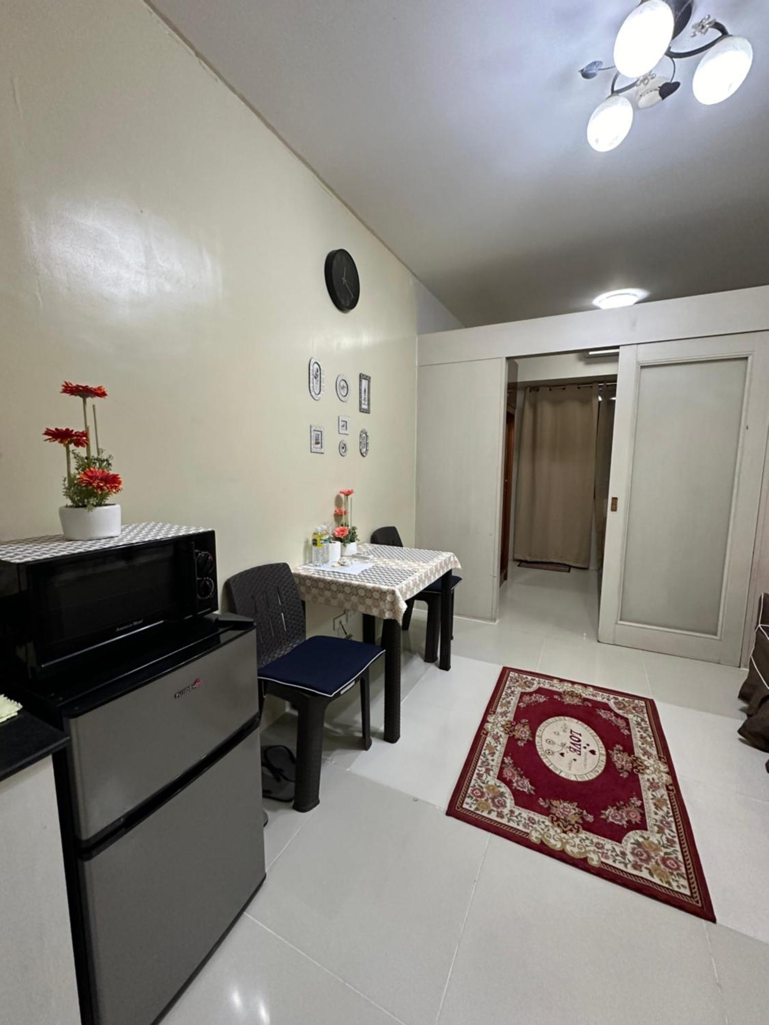 Sea Residences Moa Complex - Ruffa's Condotel