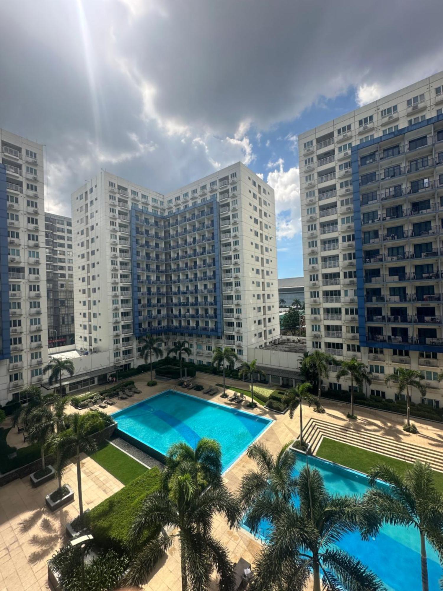 Sea Residences Moa Complex - Ruffa's Condotel Apartment *