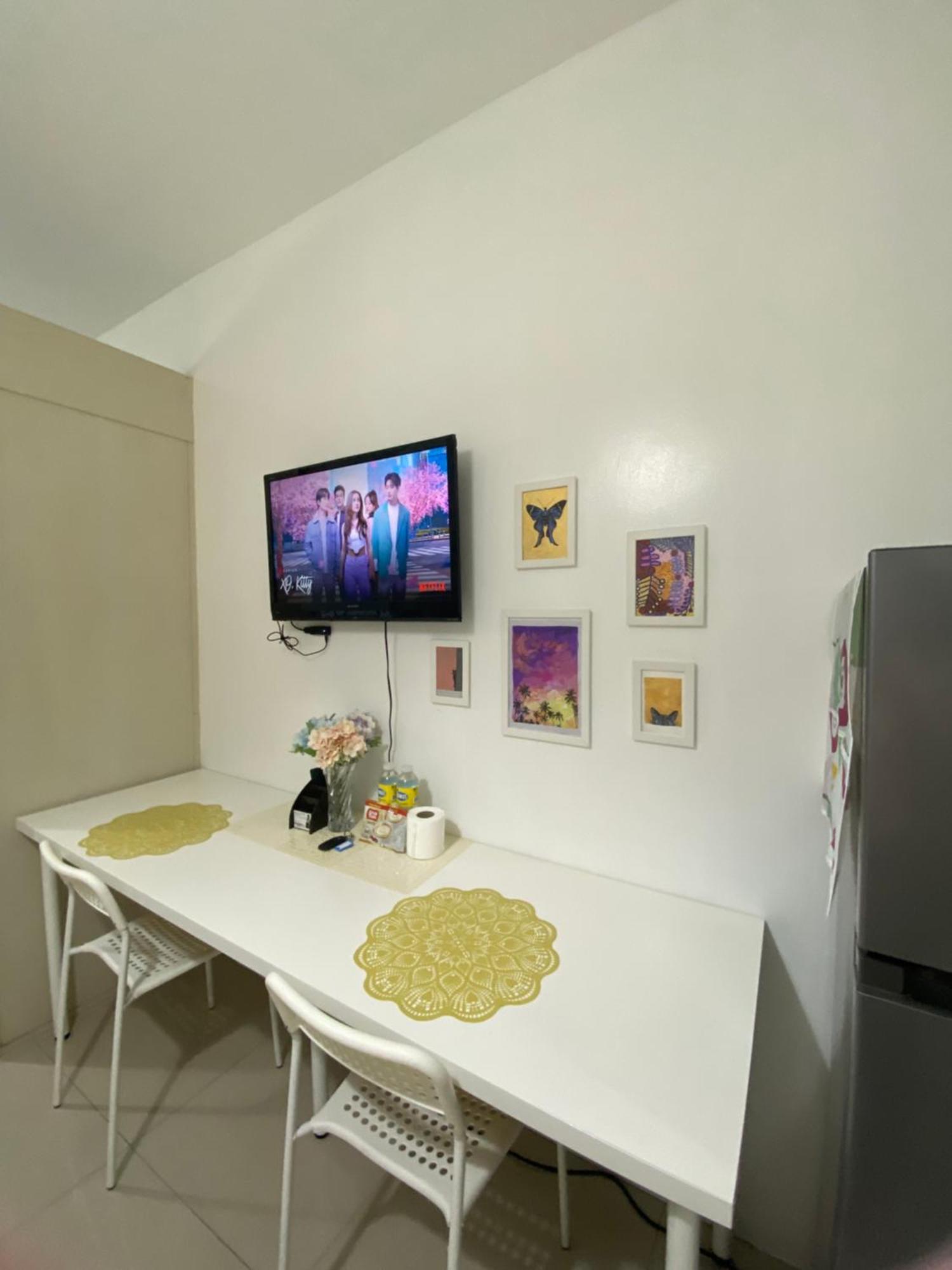Sea Residences Moa Complex - Ruffa's Condotel Apartment