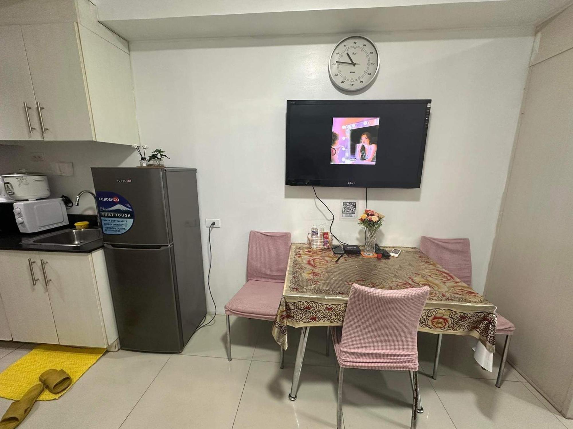 Sea Residences Moa Complex - Ruffa's Condotel