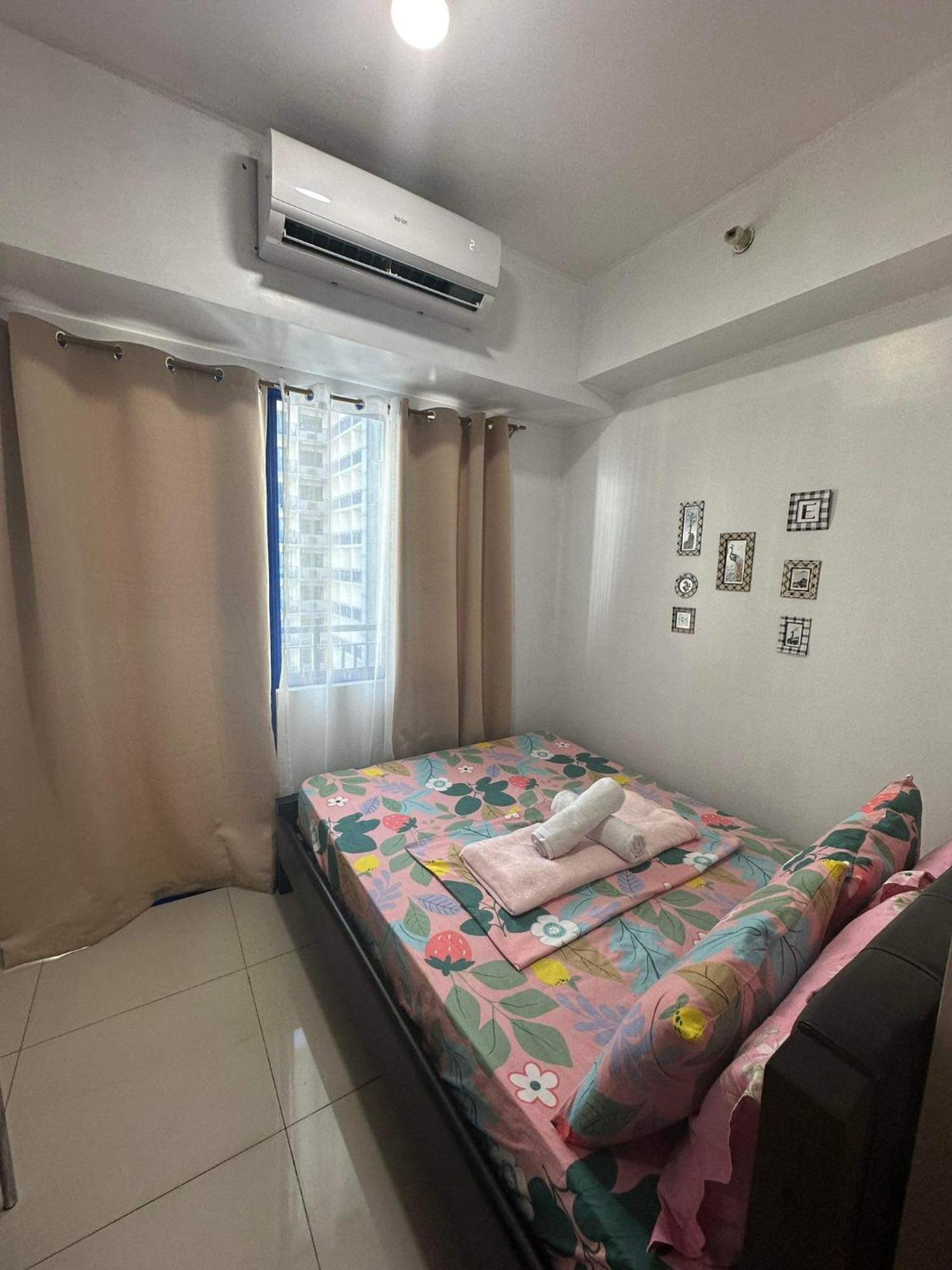 Sea Residences Moa Complex - Ruffa's Condotel *