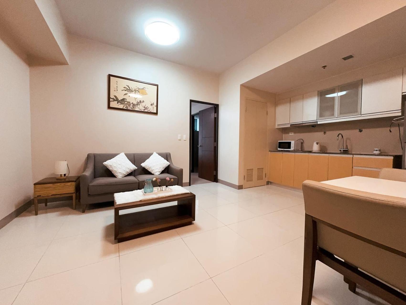 One Uptown Apartment Manila