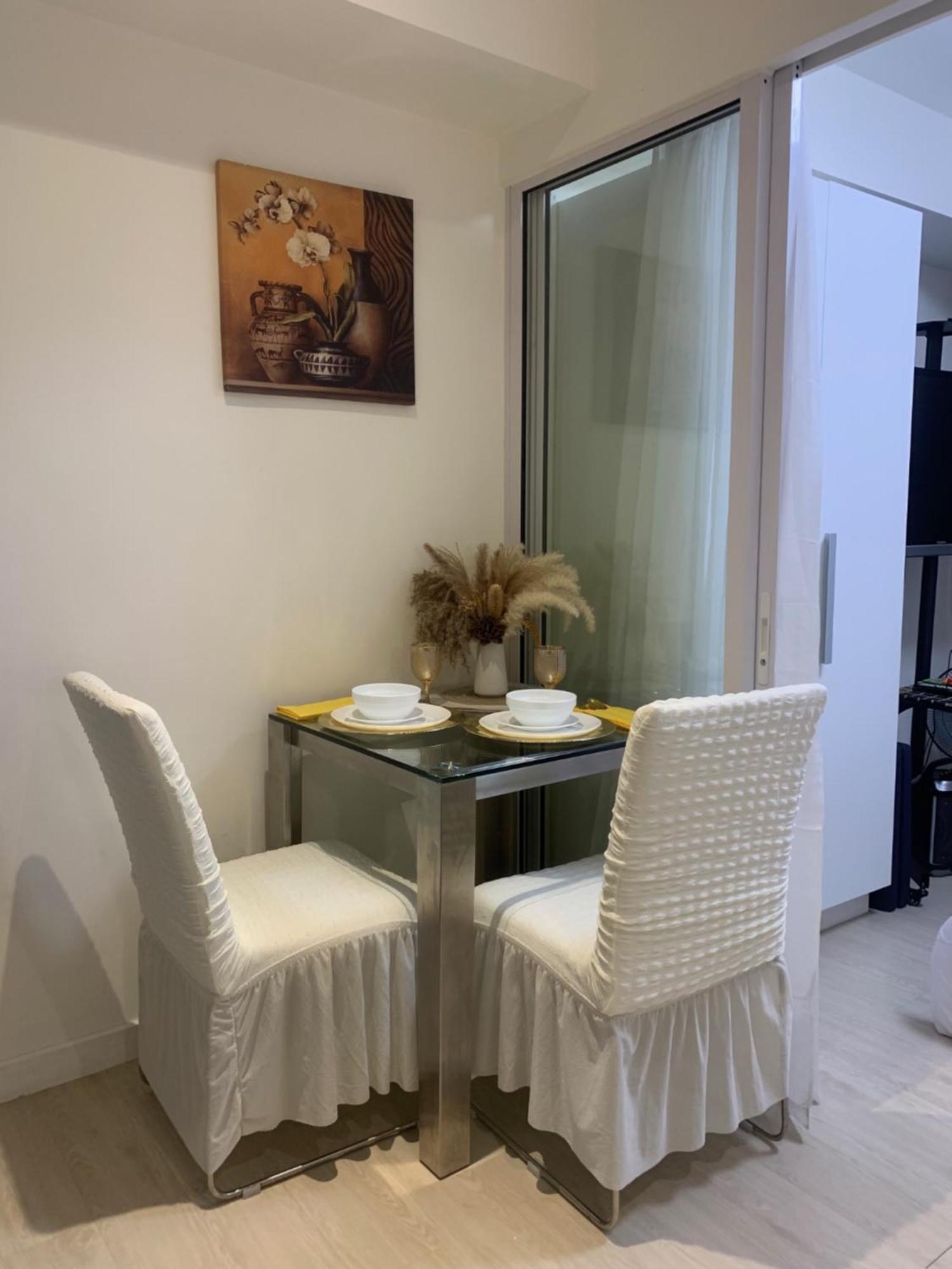 Granduer Staycation Manila