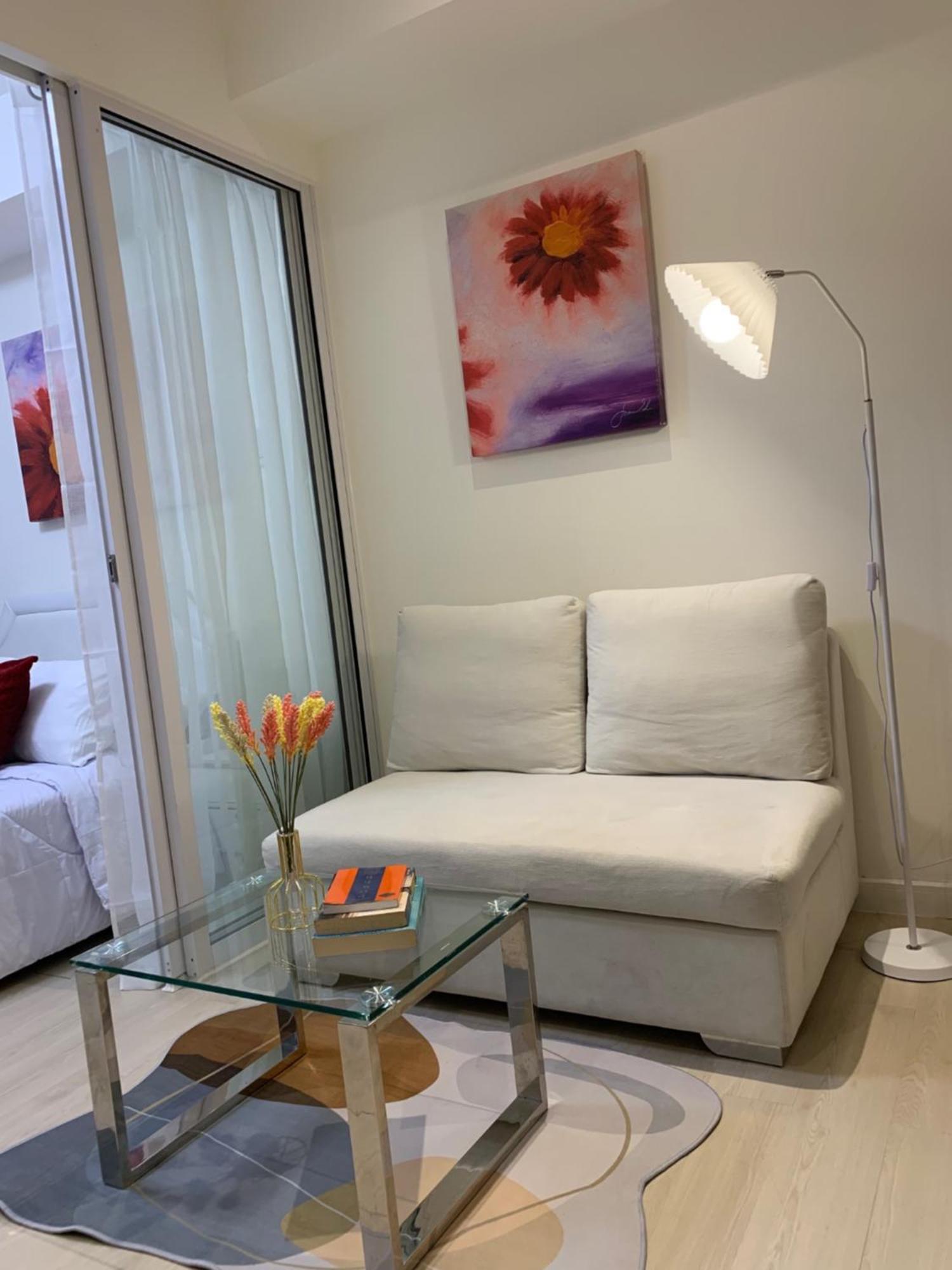 Granduer Staycation Apartment Manila