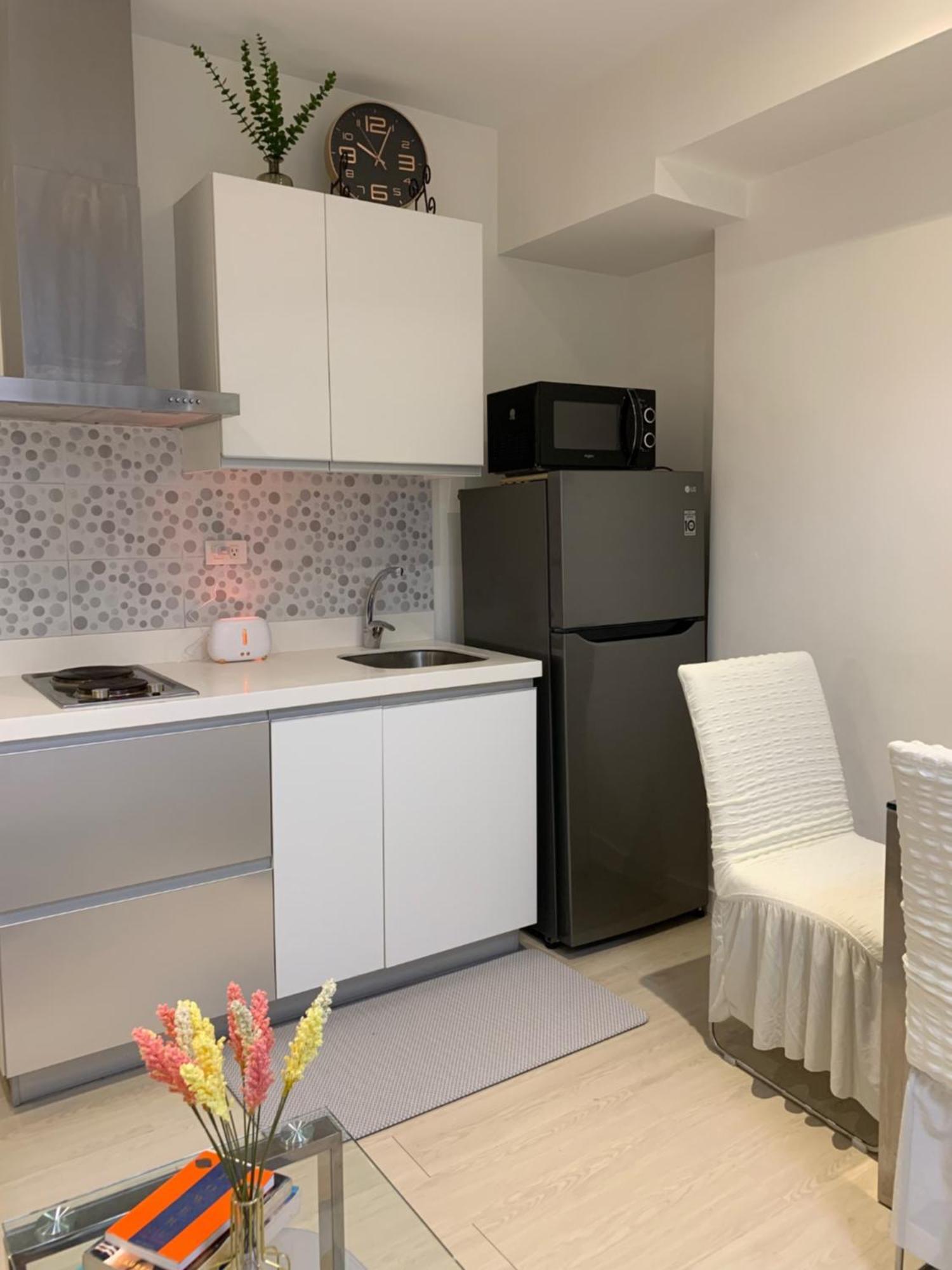 Granduer Staycation Apartment
