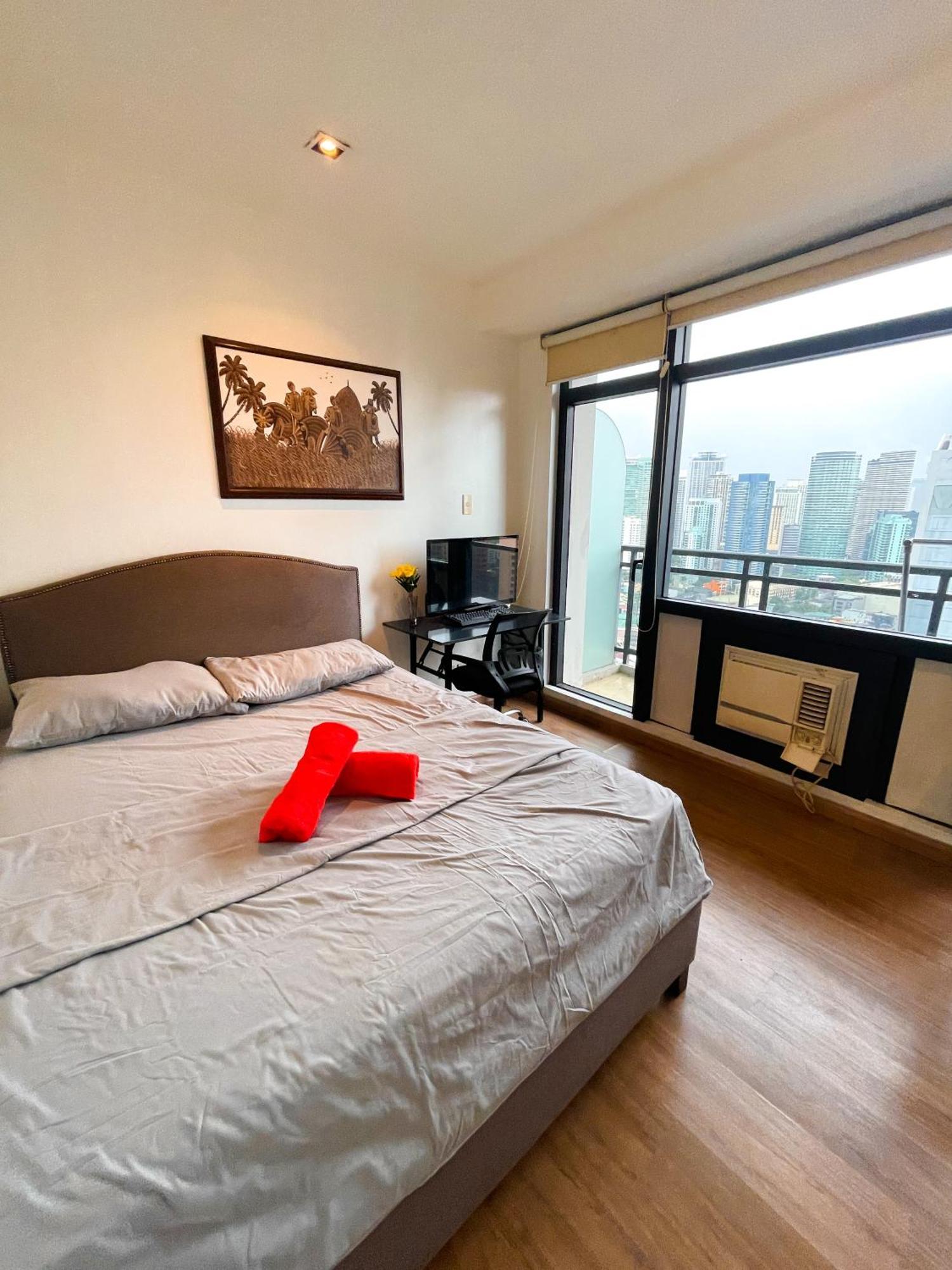 Luxury 2br Penthouse In Gramercy, Makati *