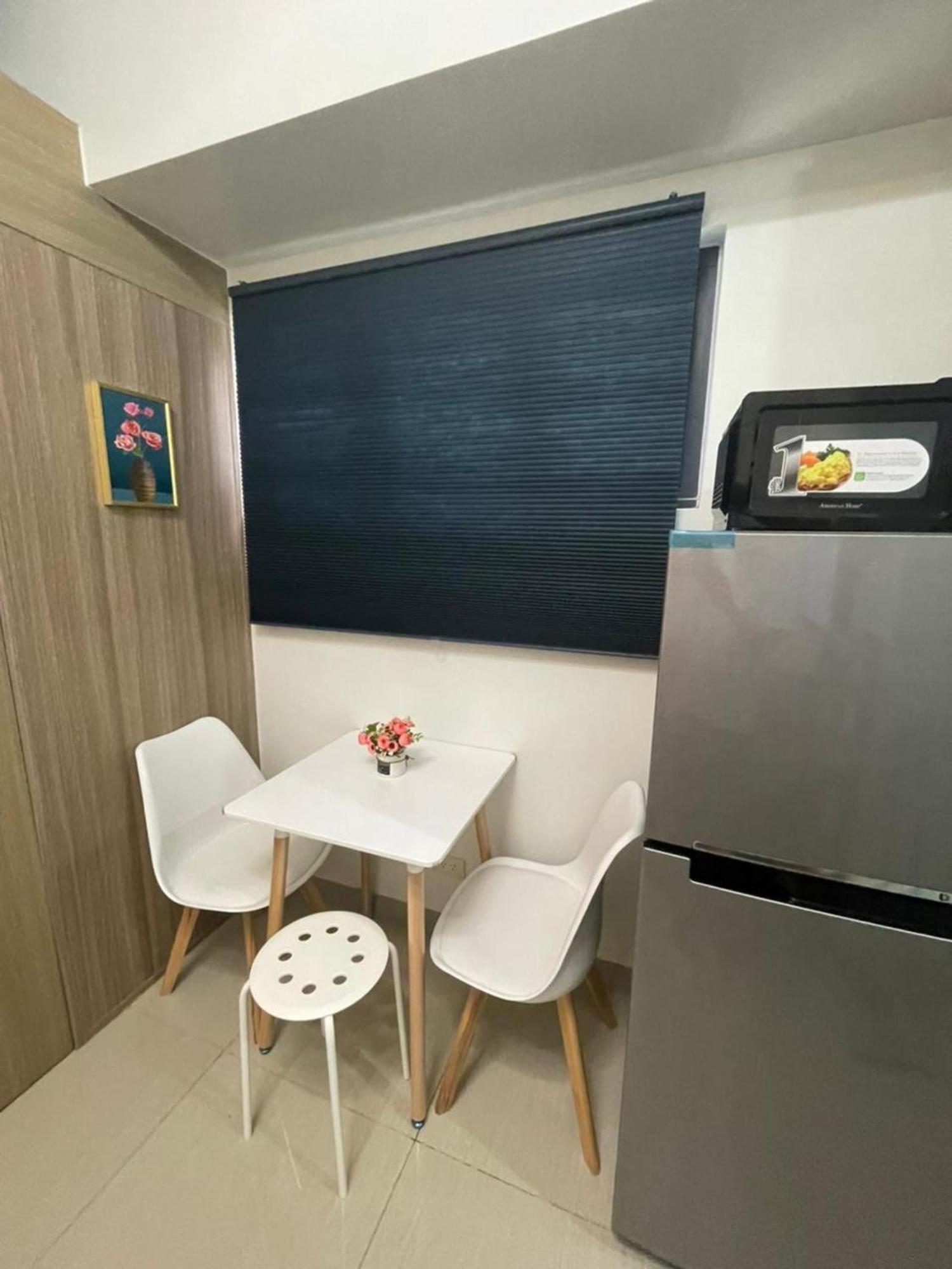 Apartment Moa Staycation At Shore 2 Manila