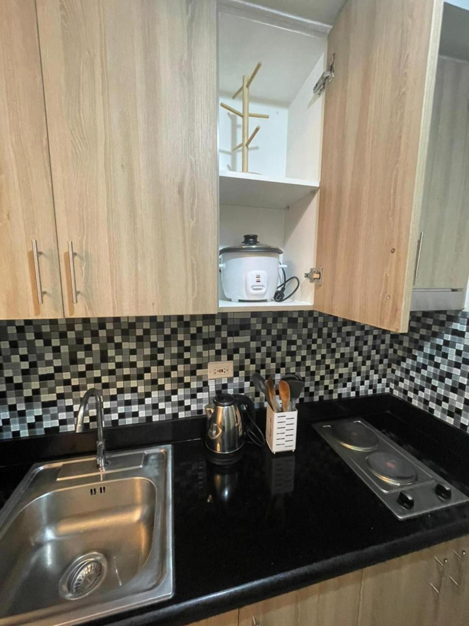 Apartment Moa Staycation At Shore 2 Manila