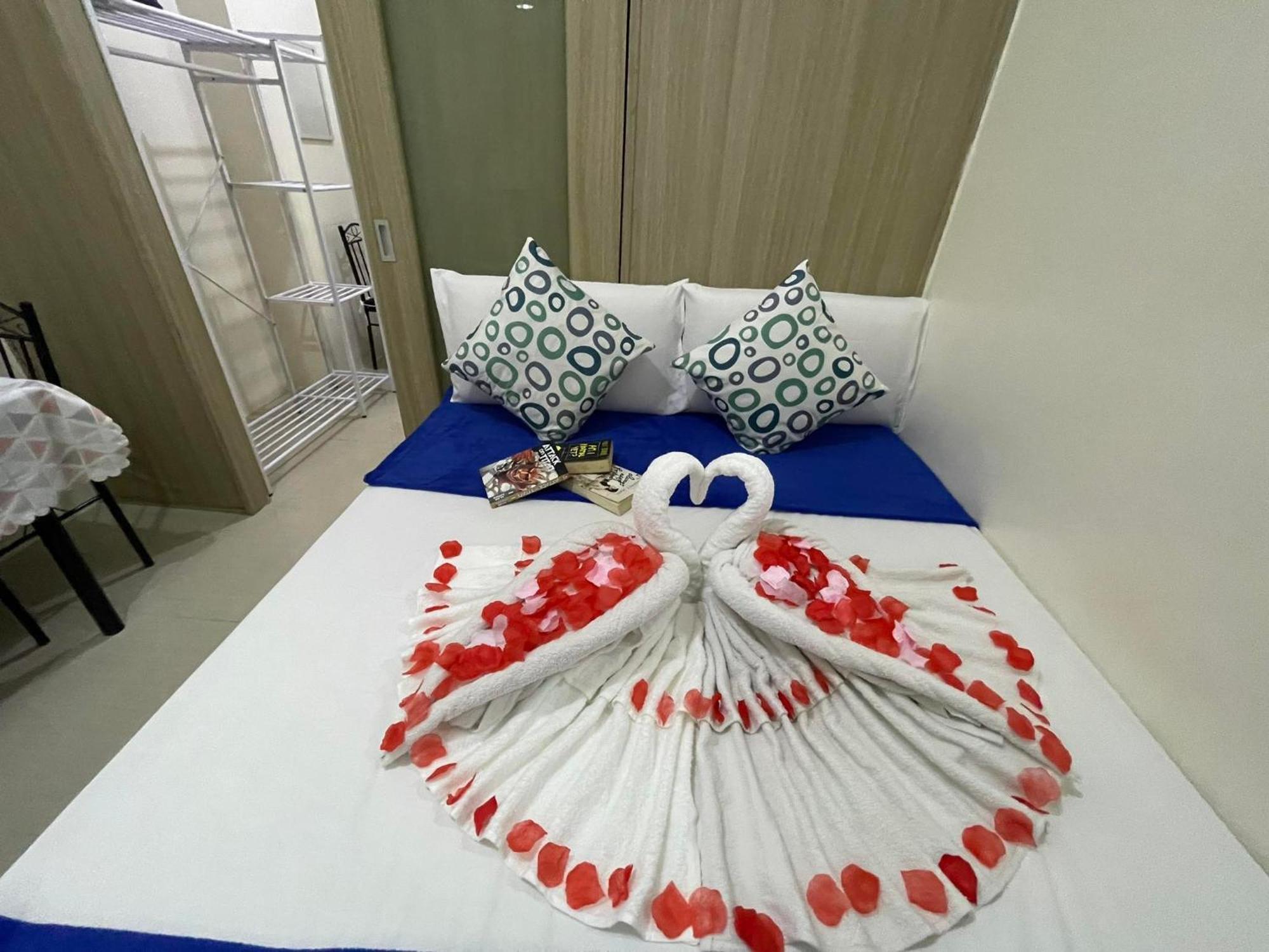 Shore Residences, Mall Of Complex By Pbyy