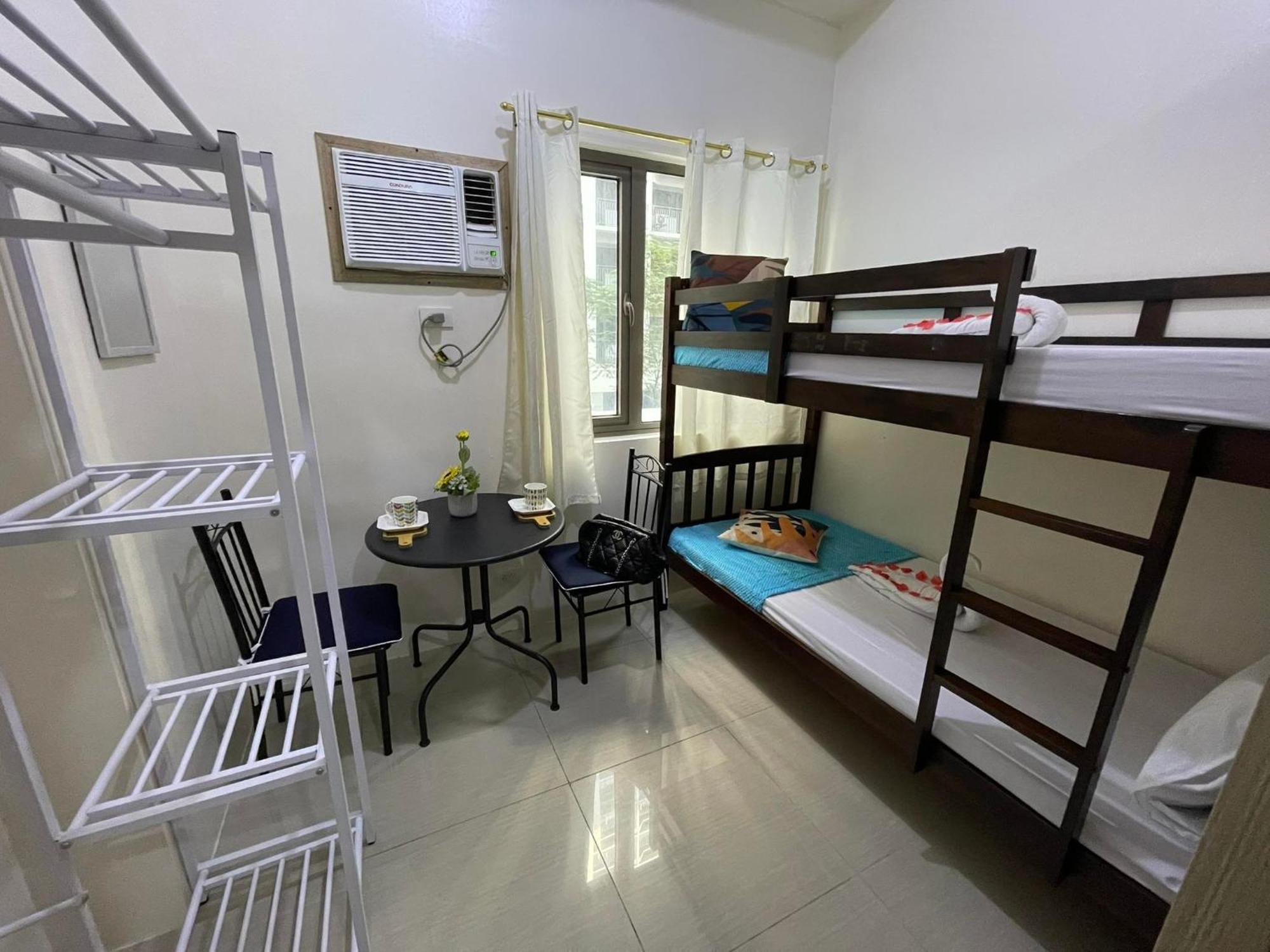 Apartment Shore Residences, Mall Of Complex By Pbyy Manila
