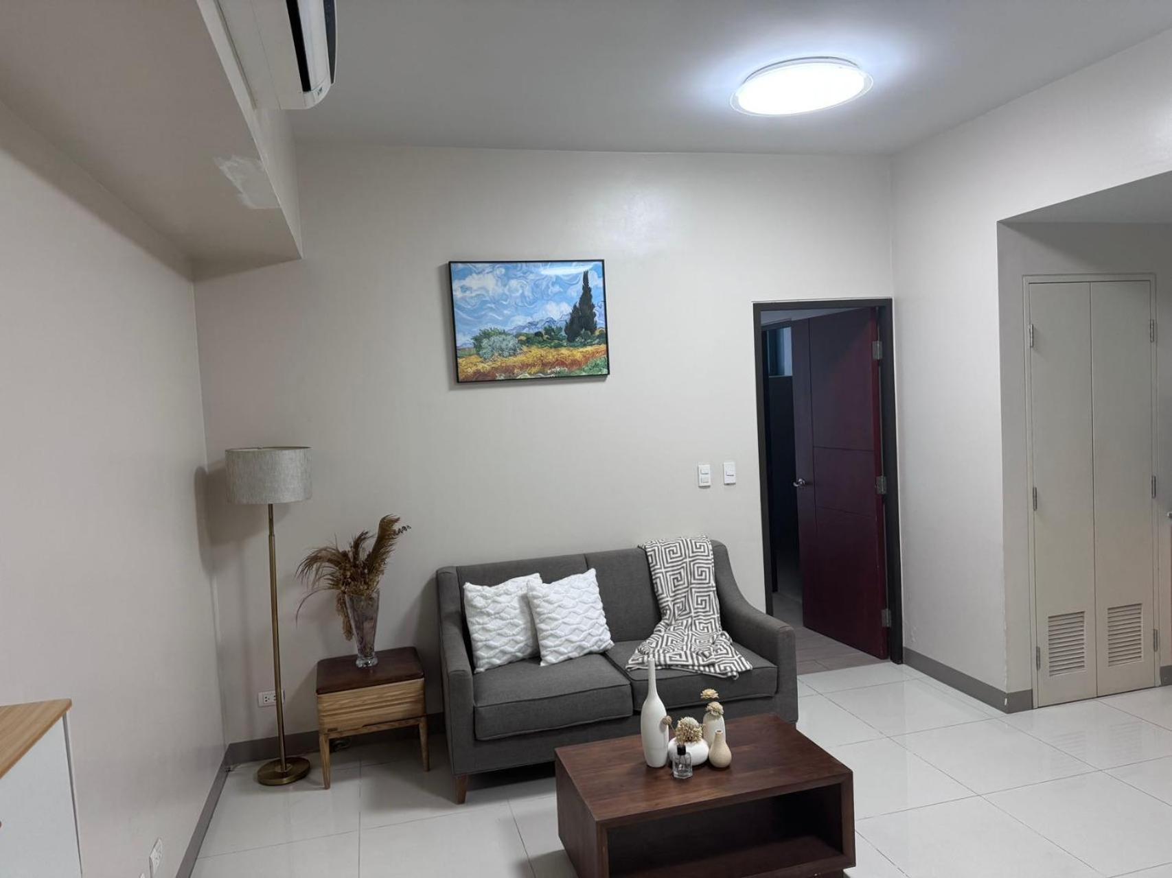 One Uptown Residences * Manila