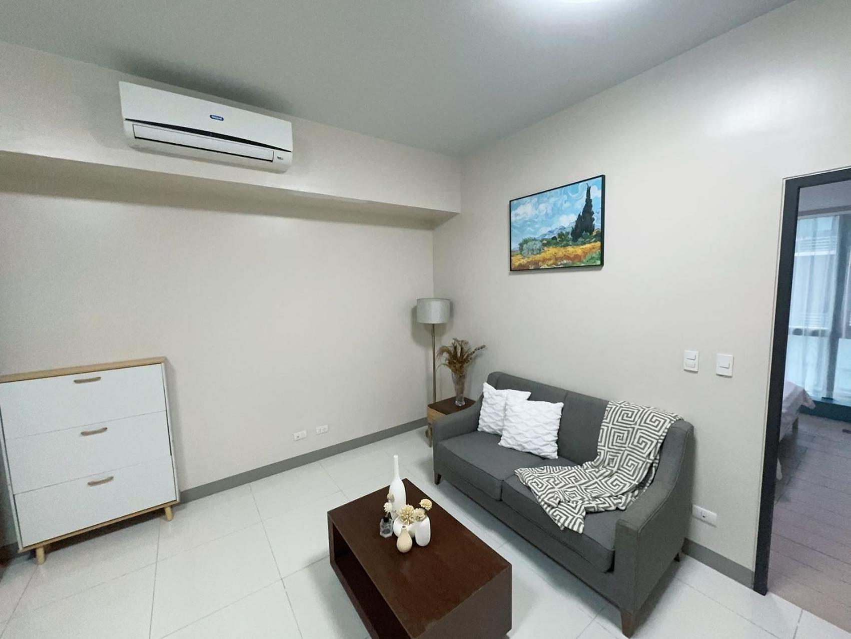 One Uptown Residences Apartment Manila