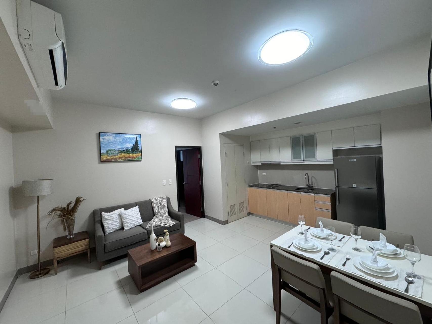 Apartment One Uptown Residences *