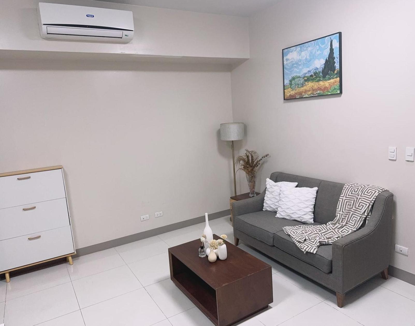 One Uptown Residences Apartment *