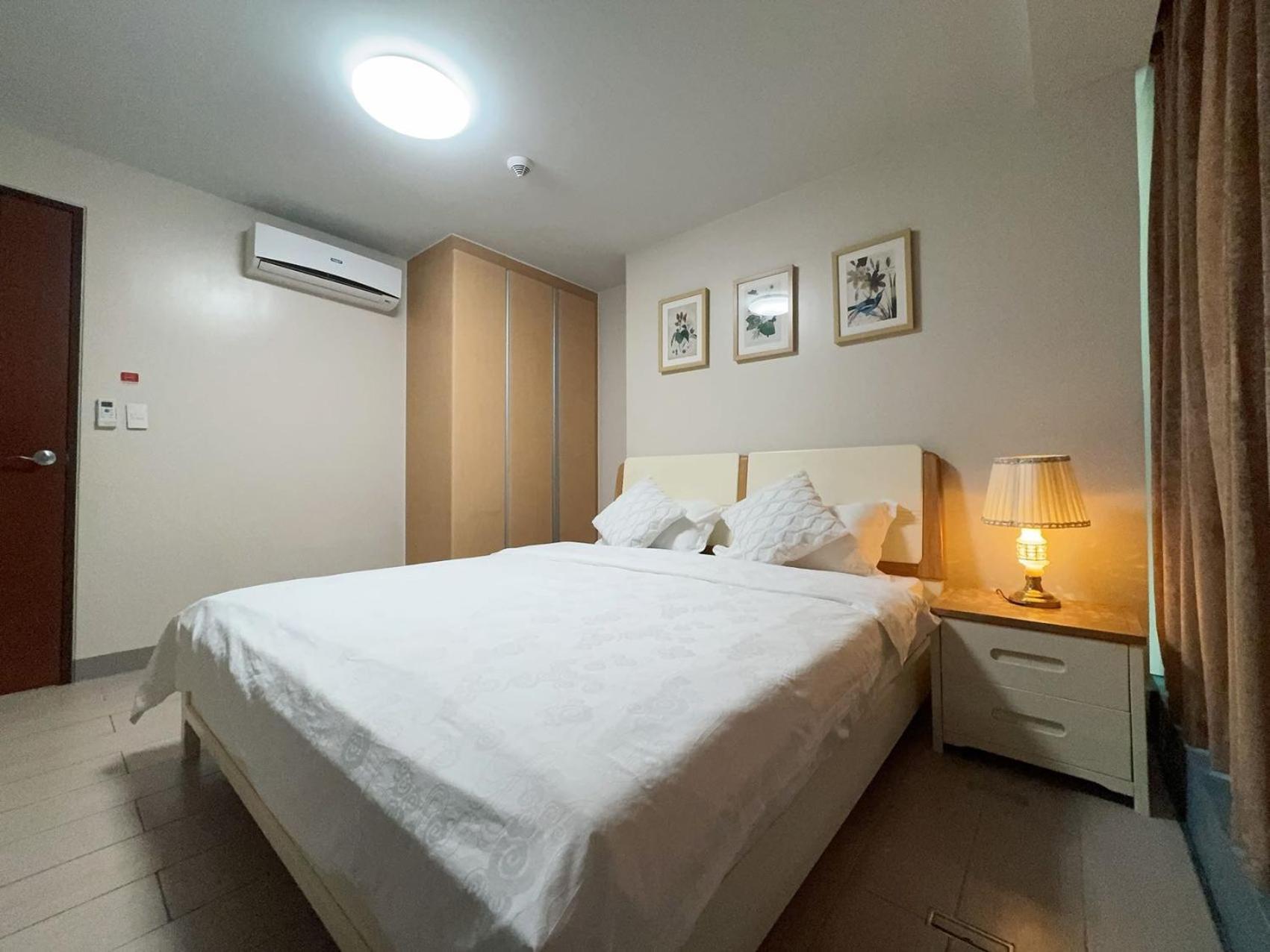 Apartment One Uptown Residences *