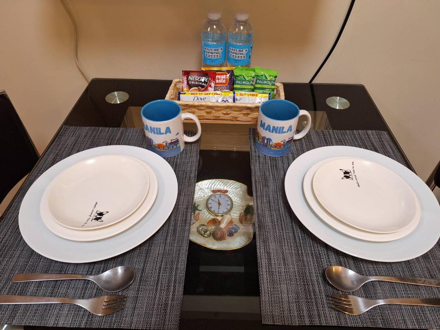 Apartment Staycation At Shell Residences In Moa Complex *