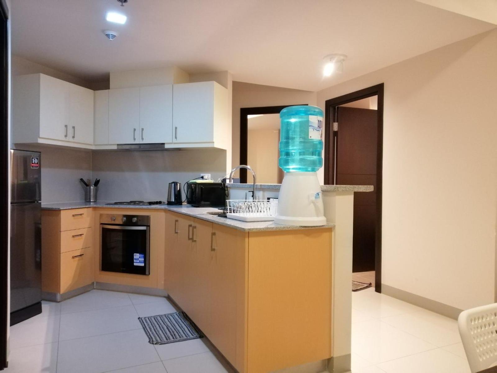 Uptown Parksuites Tower 2 Bgc By Ph Staycation Apartment Manila
