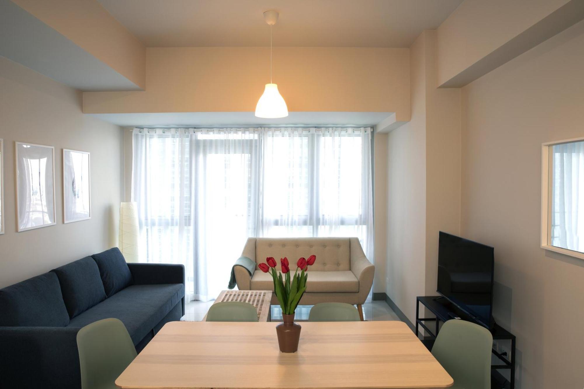 Apartment Uptown Parksuites Tower 2 Bgc By Ph Staycation *