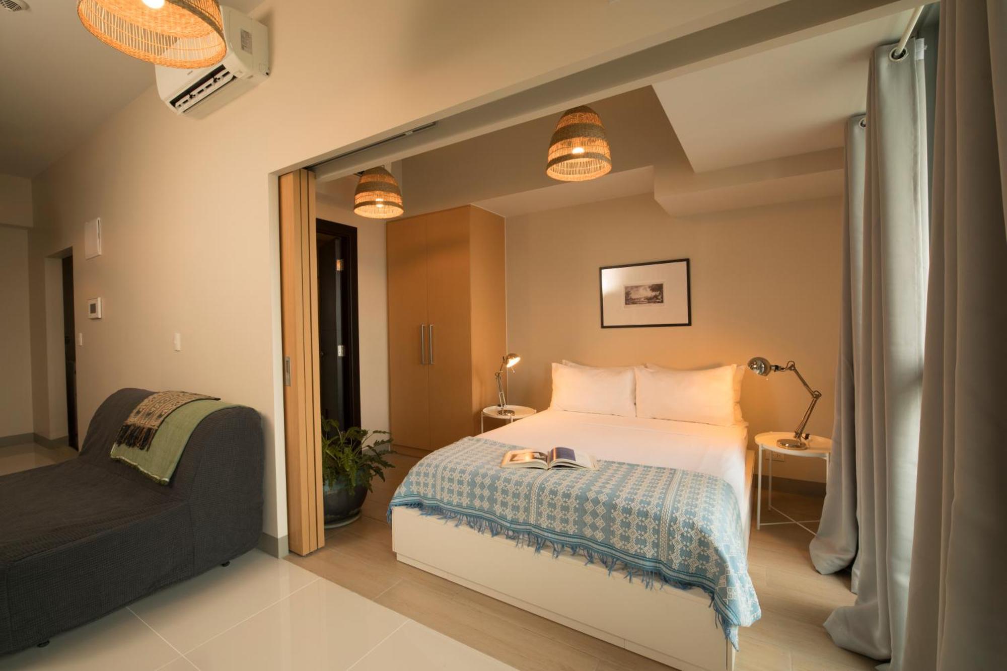 Uptown Parksuites Tower 2 Bgc By Ph Staycation Apartment *