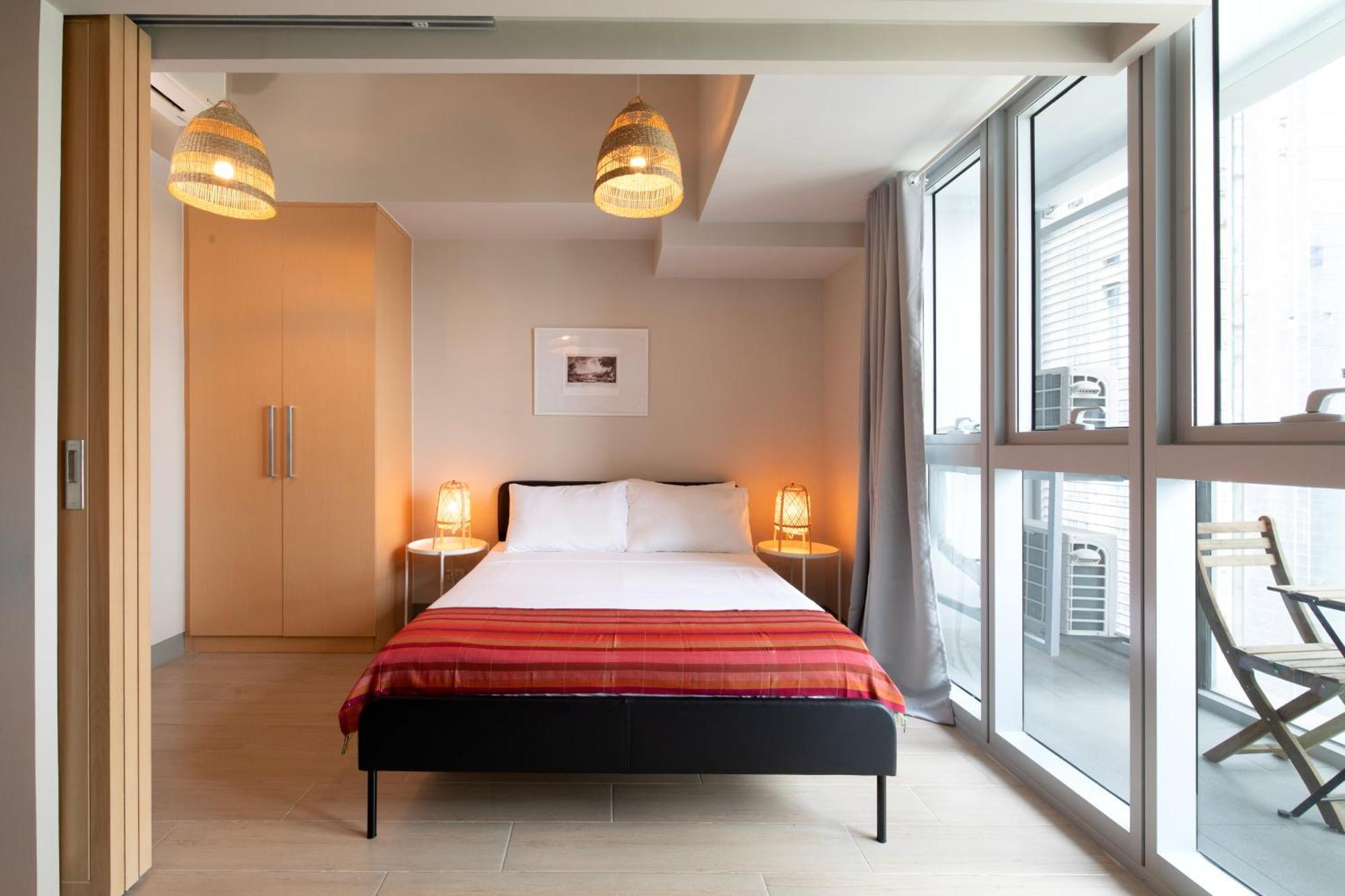 Apartment Uptown Parksuites Tower 2 Bgc By Ph Staycation *