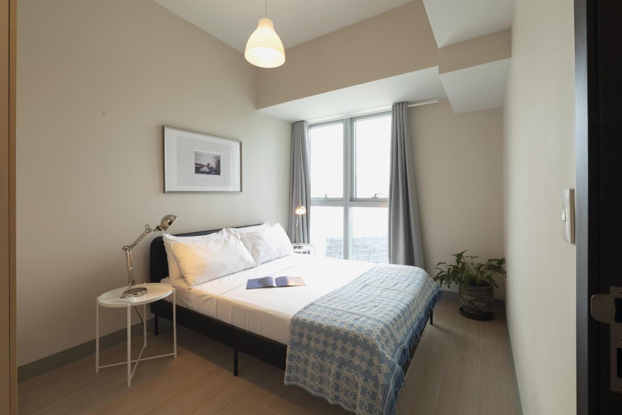 Apartment Uptown Parksuites Tower 2 Bgc By Ph Staycation