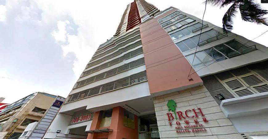 Birch Tower A2 Front Of Robinson Mall Apartment Manila