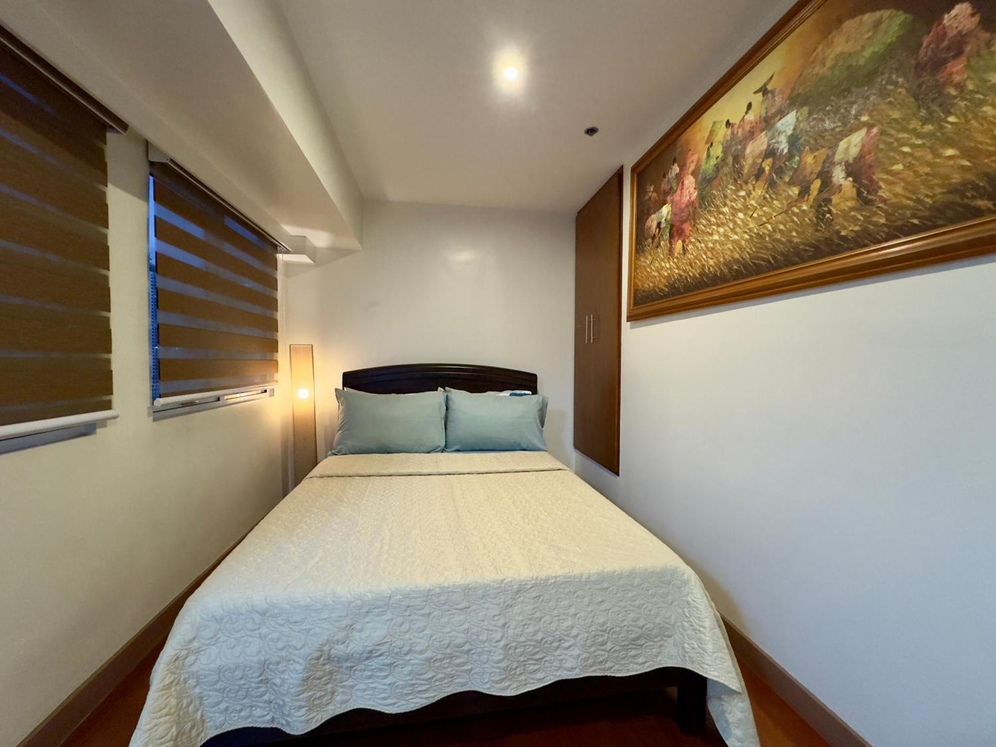 Apartment Comfy And Cozy 2br In Bgc With Wifi And Netflix
