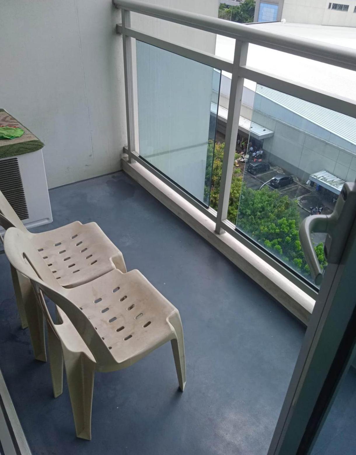 Sm Bicutan Staycation Apartment