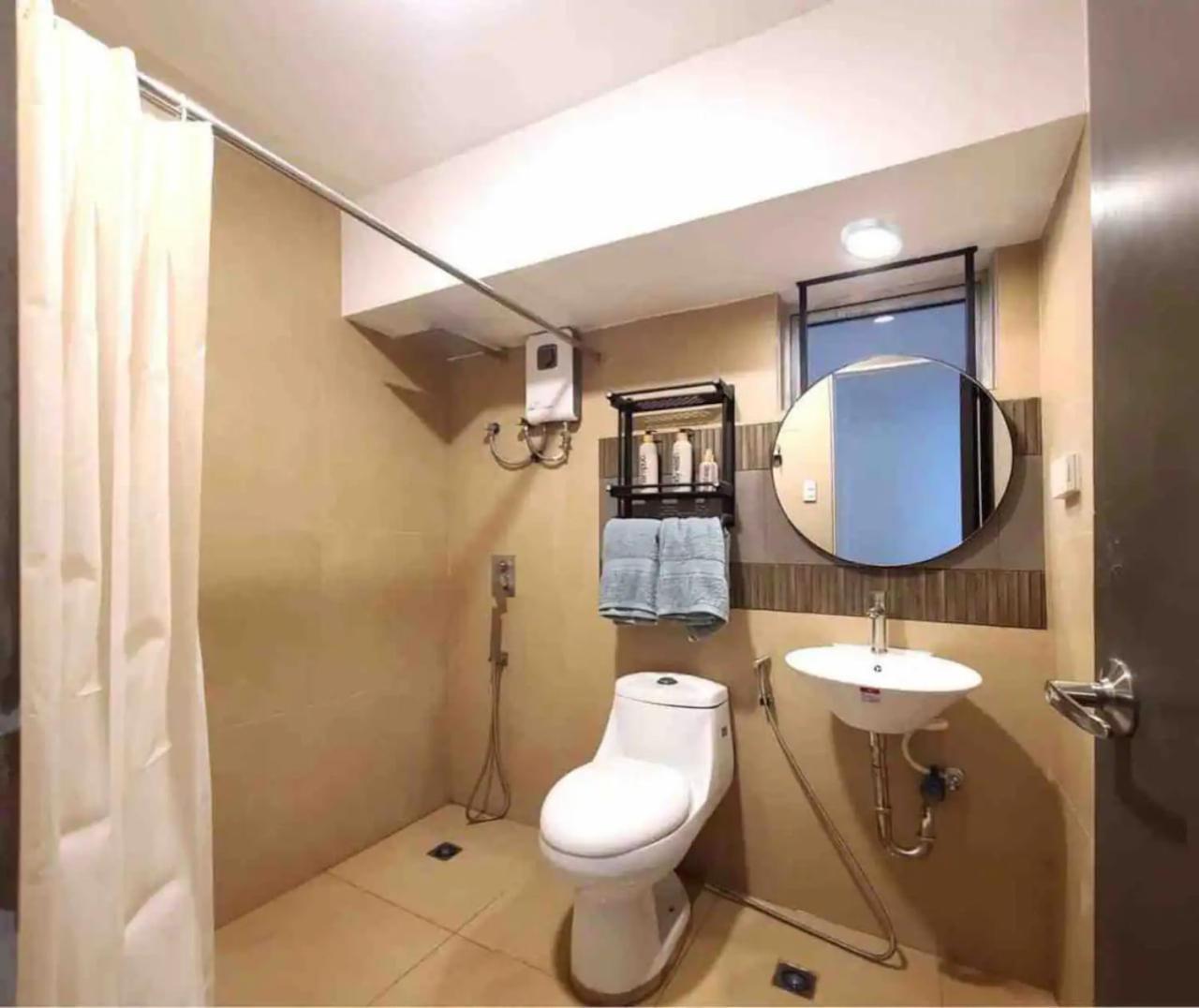 Bgc - Two Bedroom With Game With 400mbps Wifi- 09 Apartment