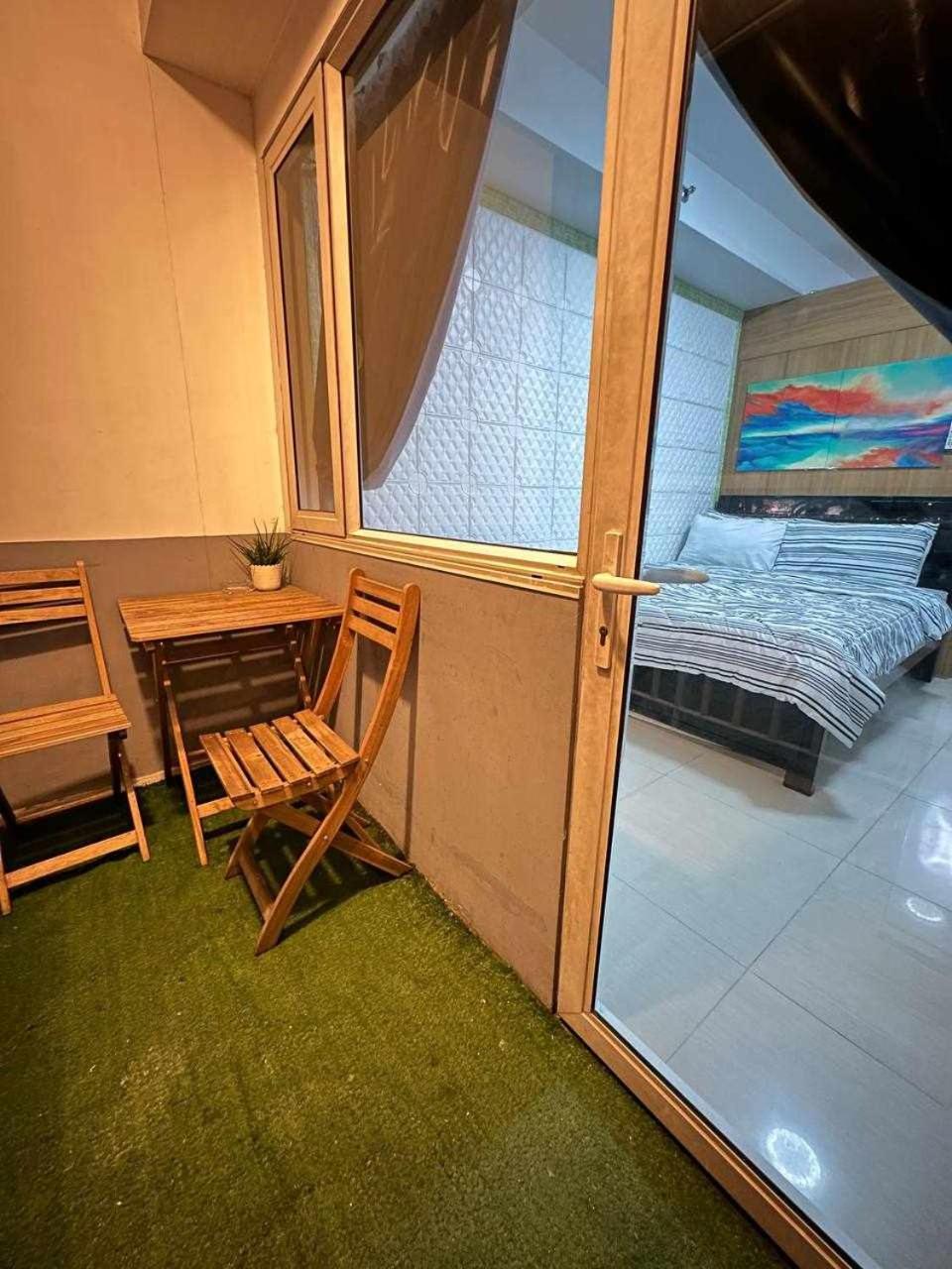 Moa Condotel Staycation By Abode Property Aparthotel Manila