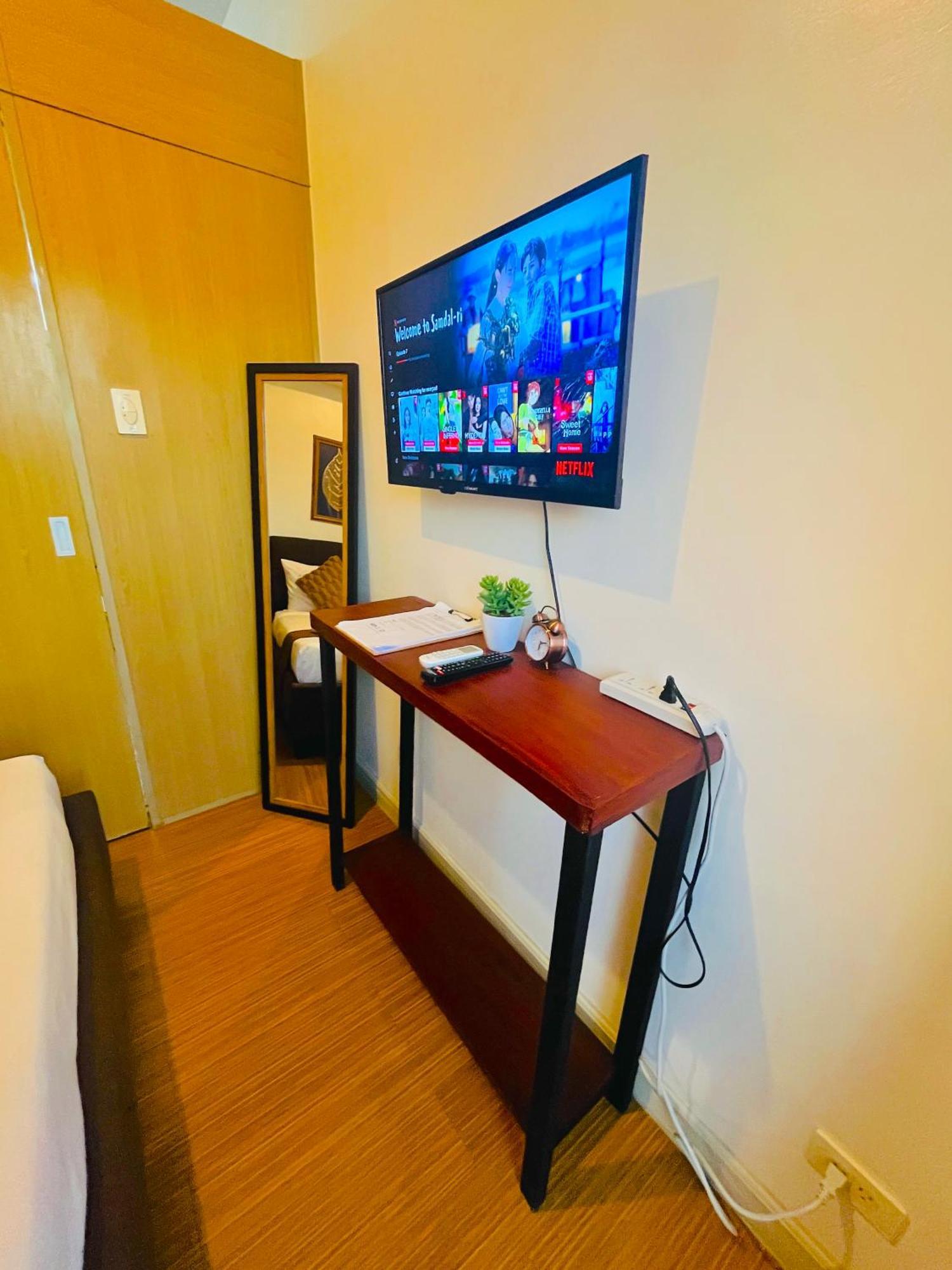 Serene Space W/ Wifi At Grace Res Apartment *