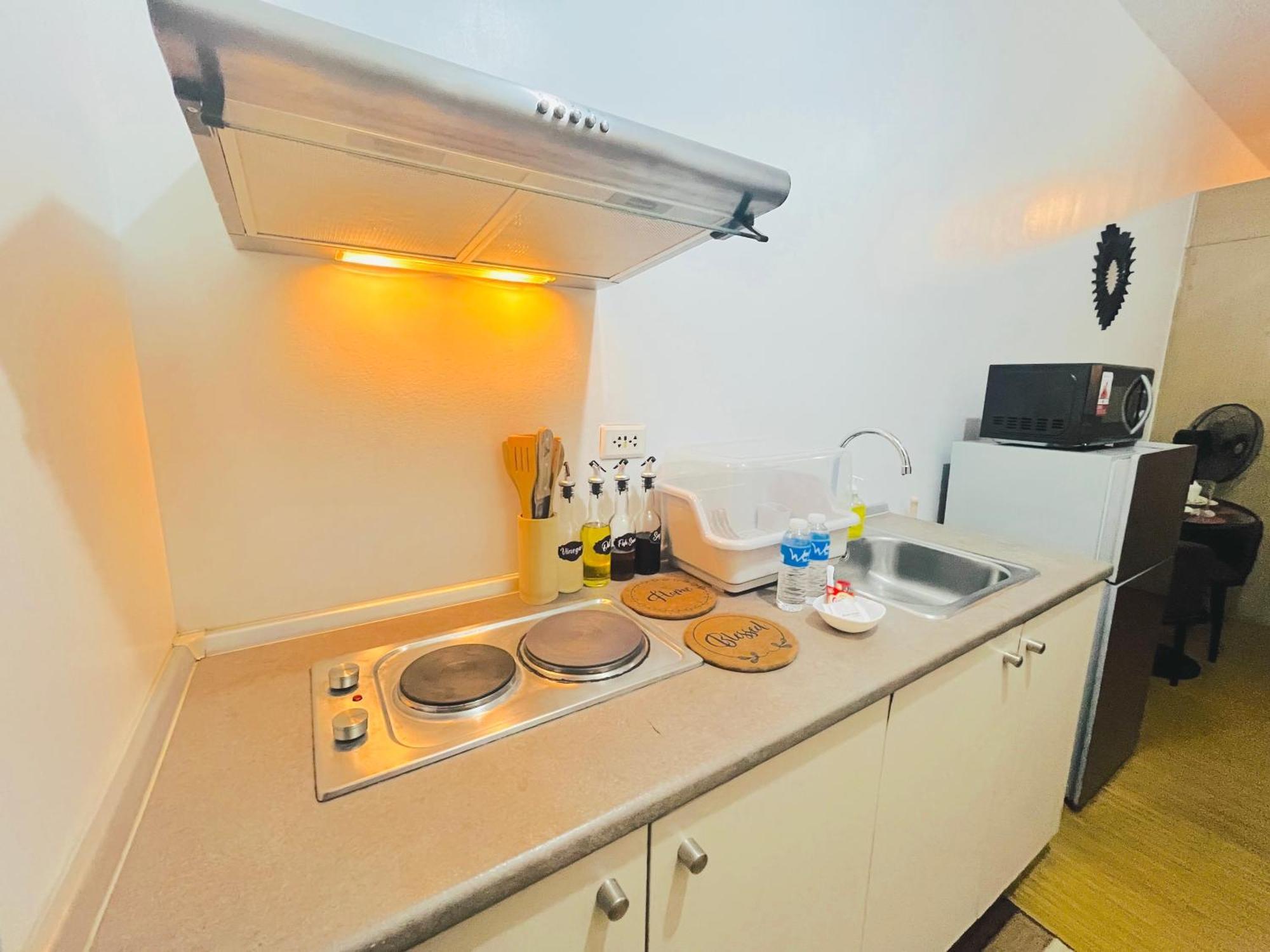 Serene Space W/ Wifi At Grace Res Apartment Manila