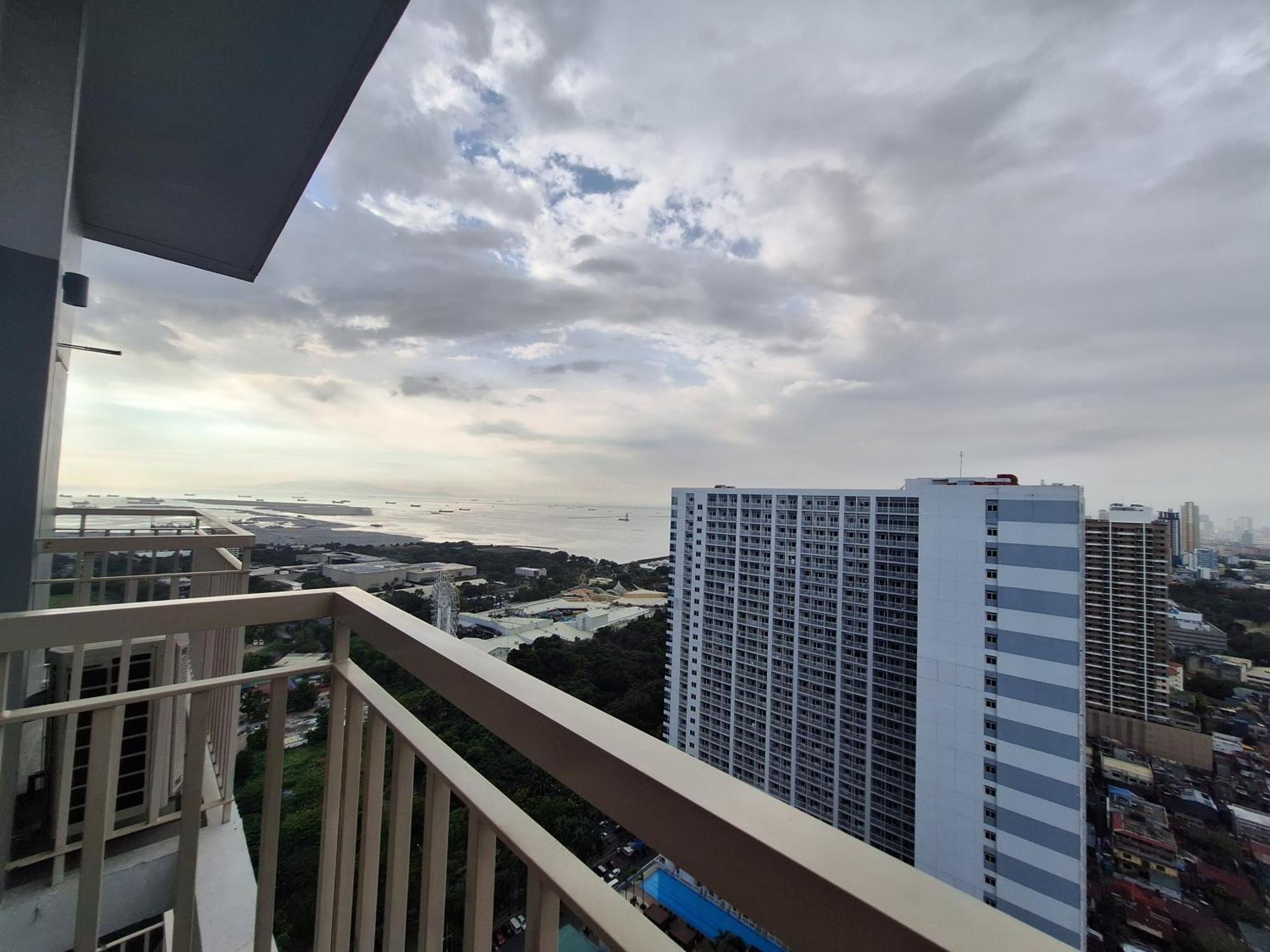 Coast Penthouse 40th Floor Apartment