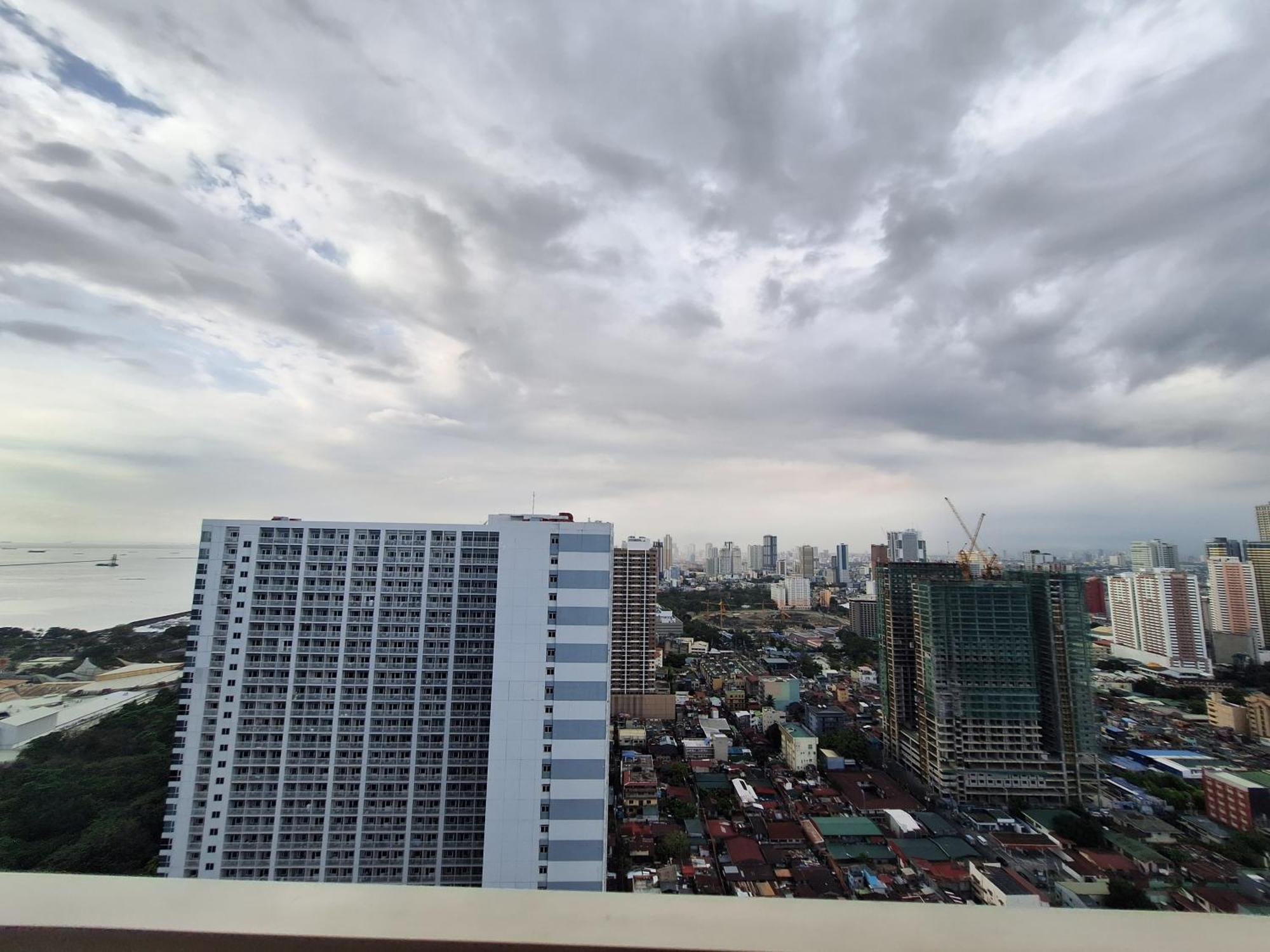 Coast Penthouse 40th Floor * Manila
