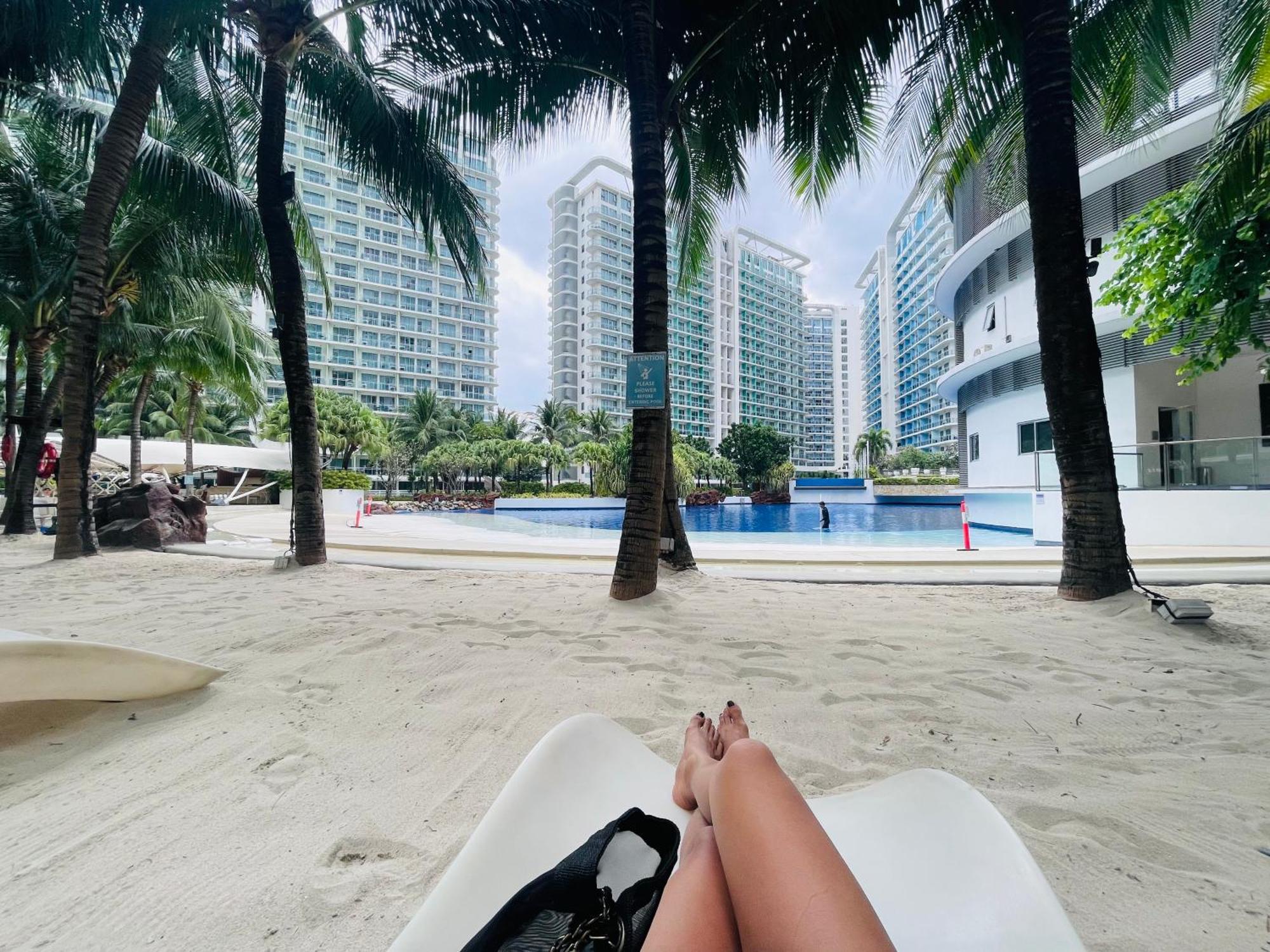 Azure Staycation Near The Airport Manila