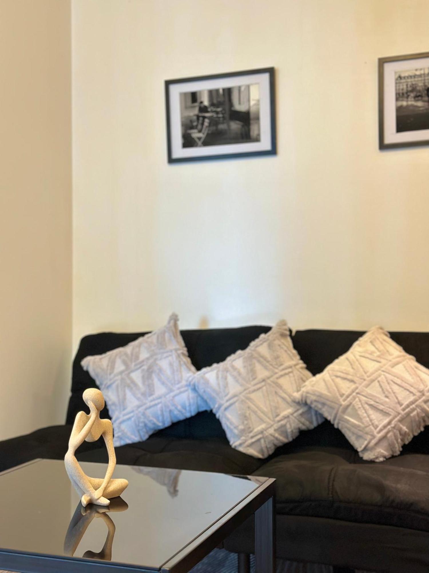Azure Staycation Near The Airport Apartment