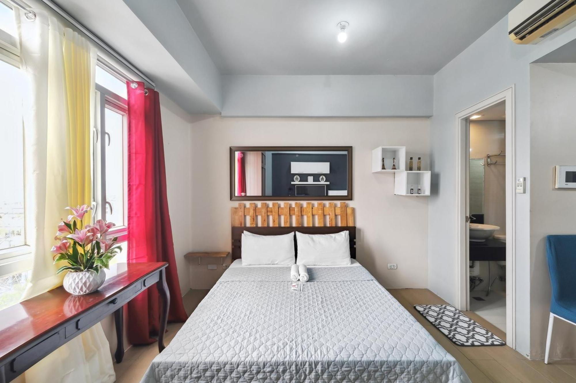 Tess And Tessha Condotel Near T3 Airport Apartment Manila