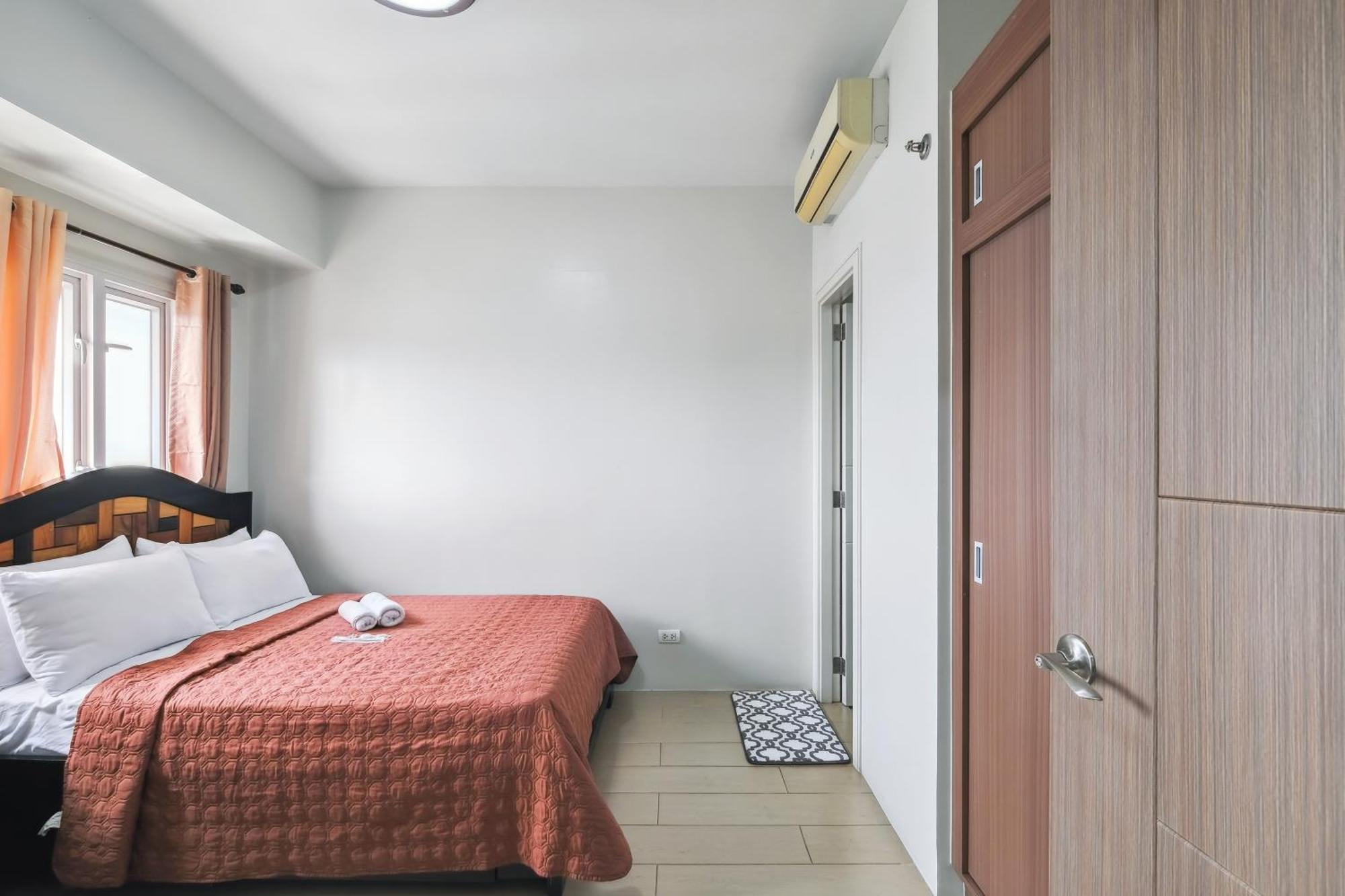 Tess And Tessha Condotel Near T3 Airport Apartment *