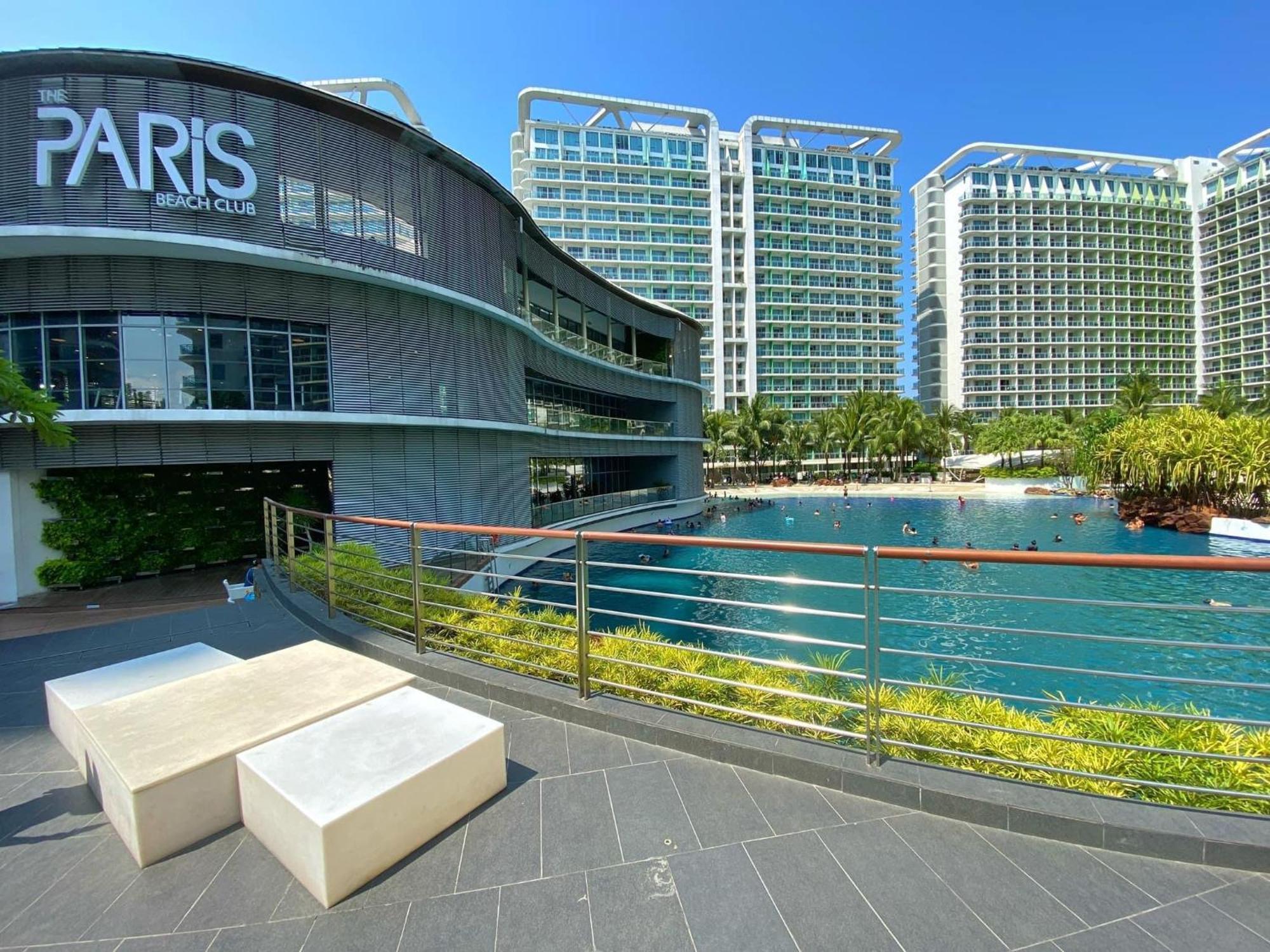 S&n Azure Staycation Hotel