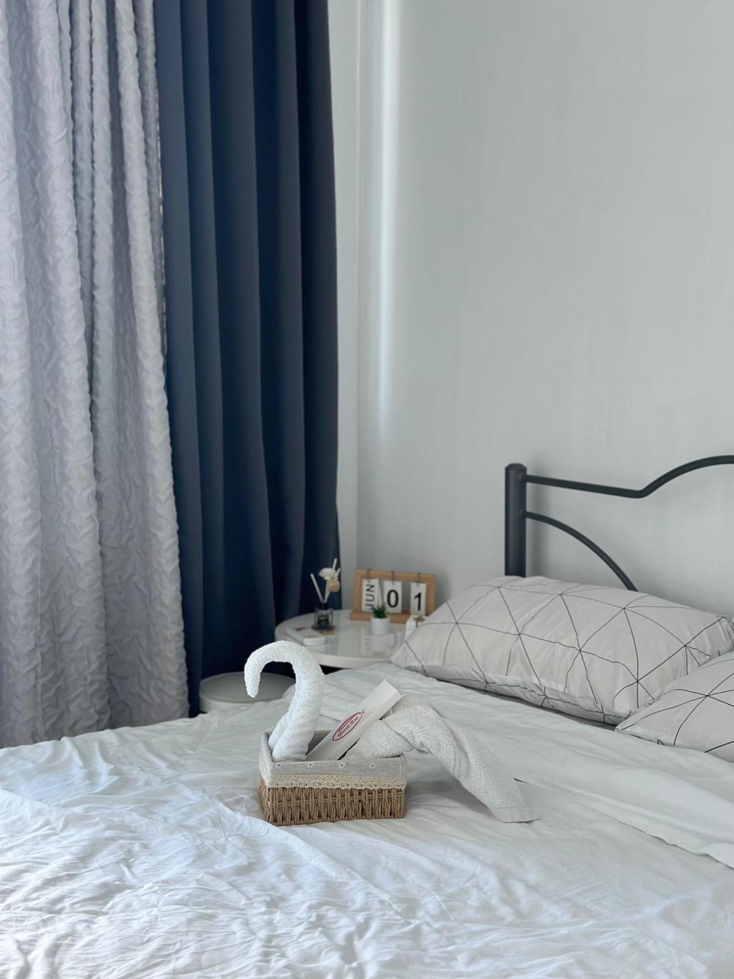 S&n Azure Staycation 5*
