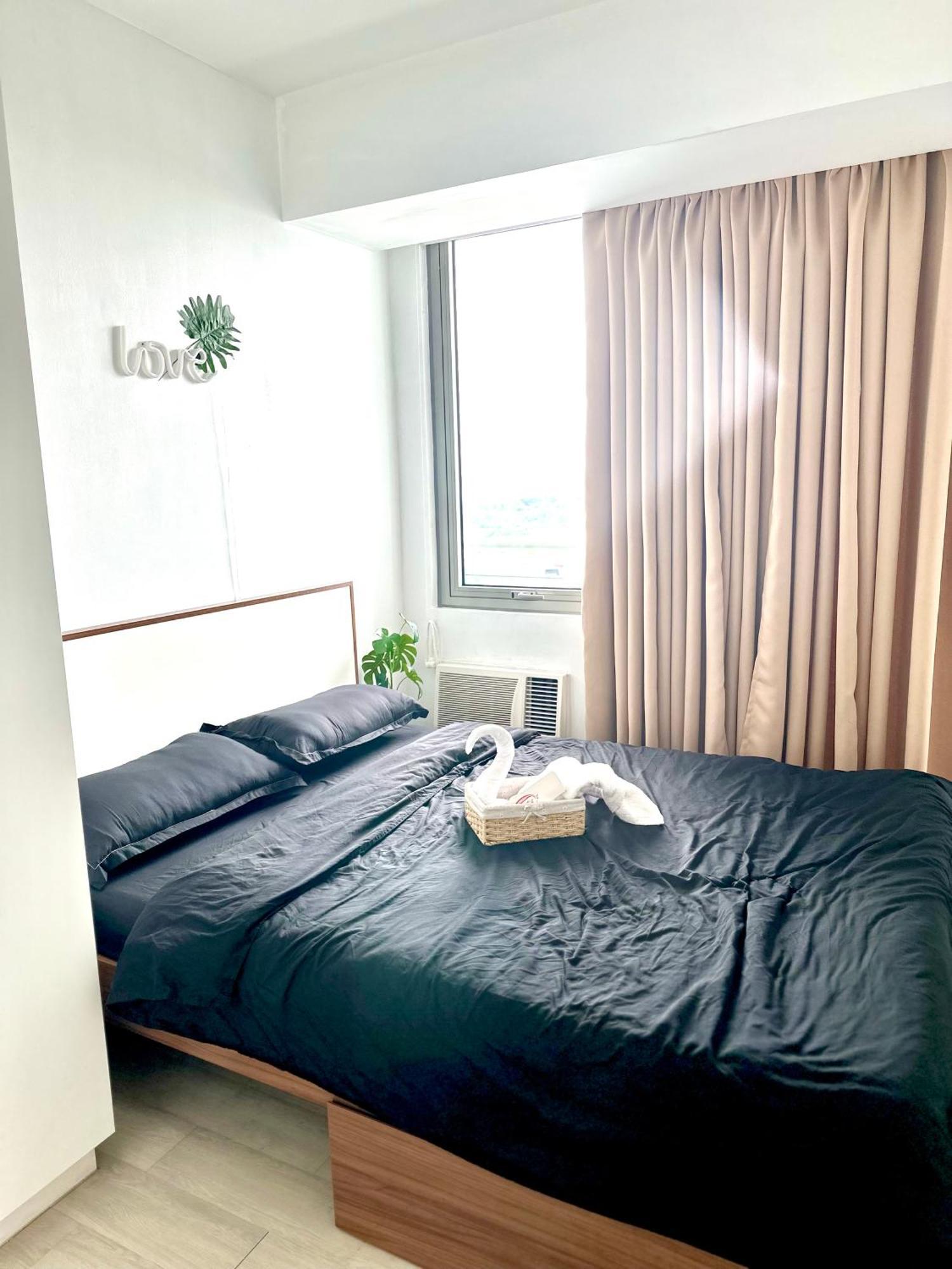 S&n Azure Staycation Hotel 5*