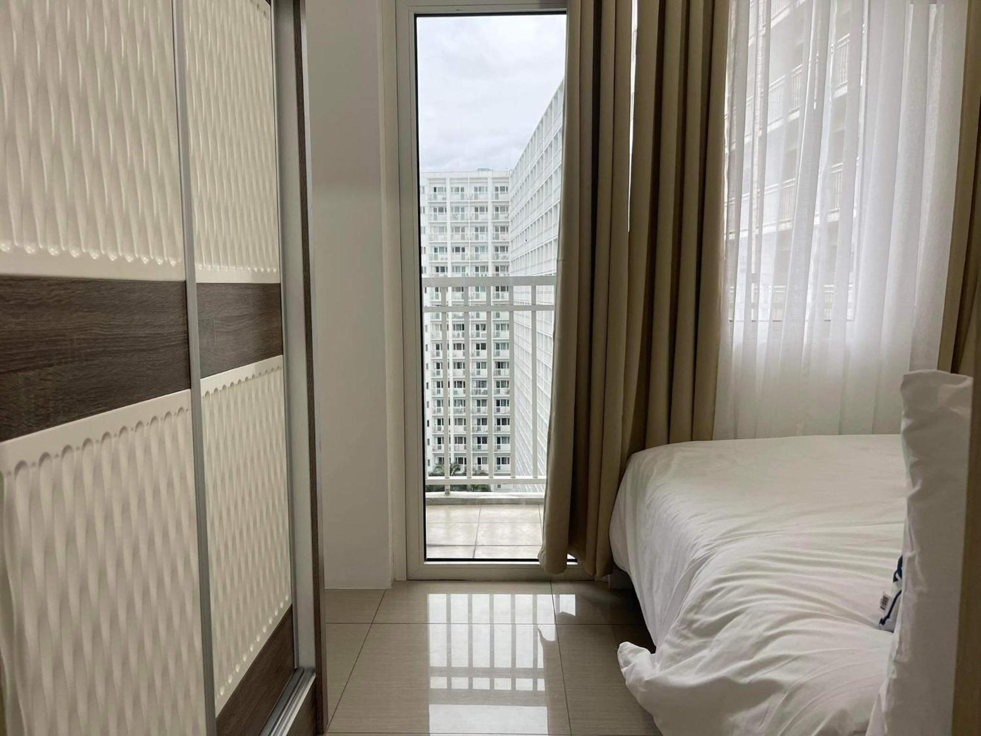 Shore 1 & 3 Residences Moa 1br With Balcony By Darpm Apartamento *