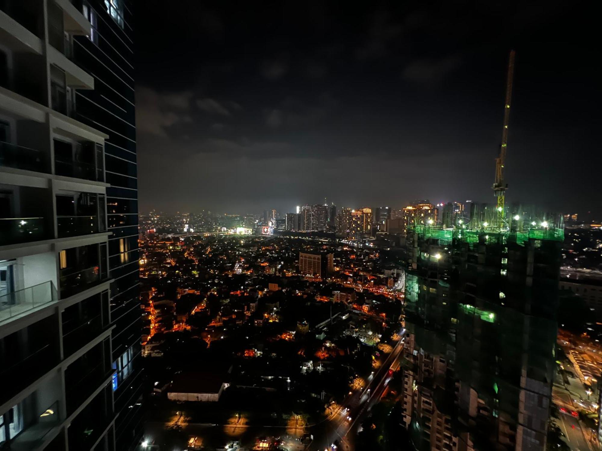 Apartment 1 Bedroom Uptown Bgc With Balcony Manila