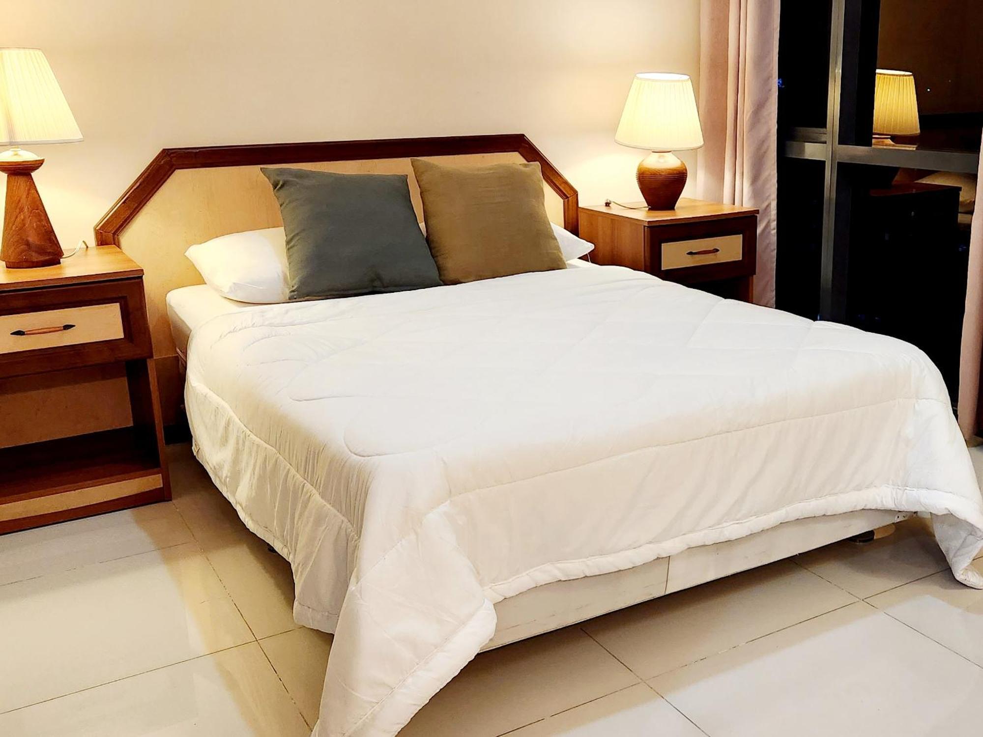 Casa Antonio At Viceroy Mckinley Hill Apartamento