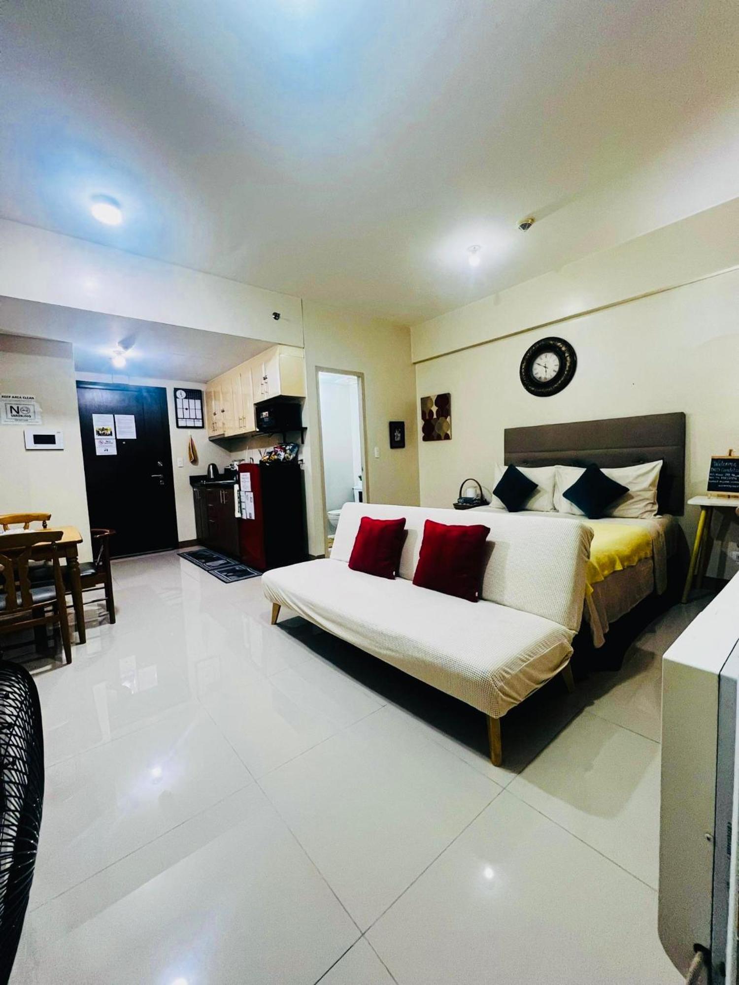 Apartment One Palm Tree - 2h With Balcony - Across Terminal 3 Airport
